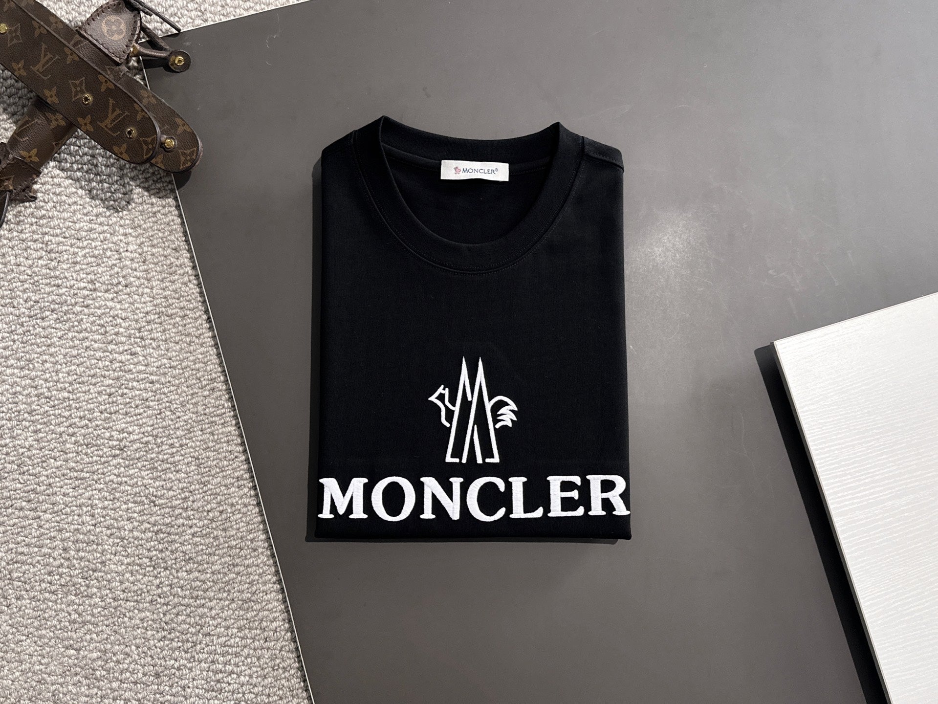 LuxluxHouse Best Quality Clothes T-shirt Moncler