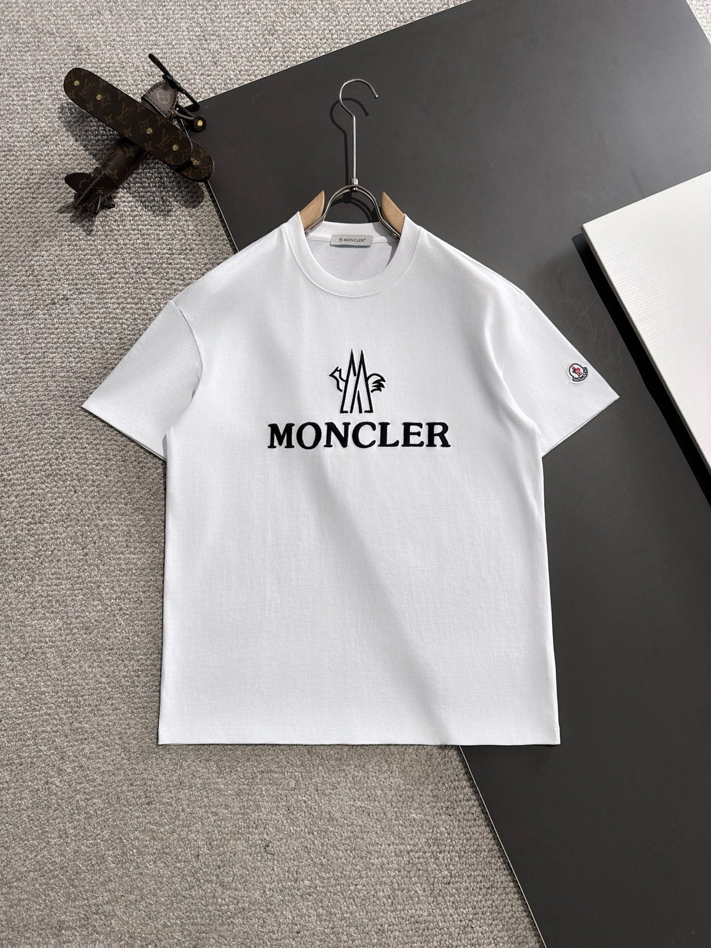 LuxluxHouse Best Quality Clothes T-shirt Moncler