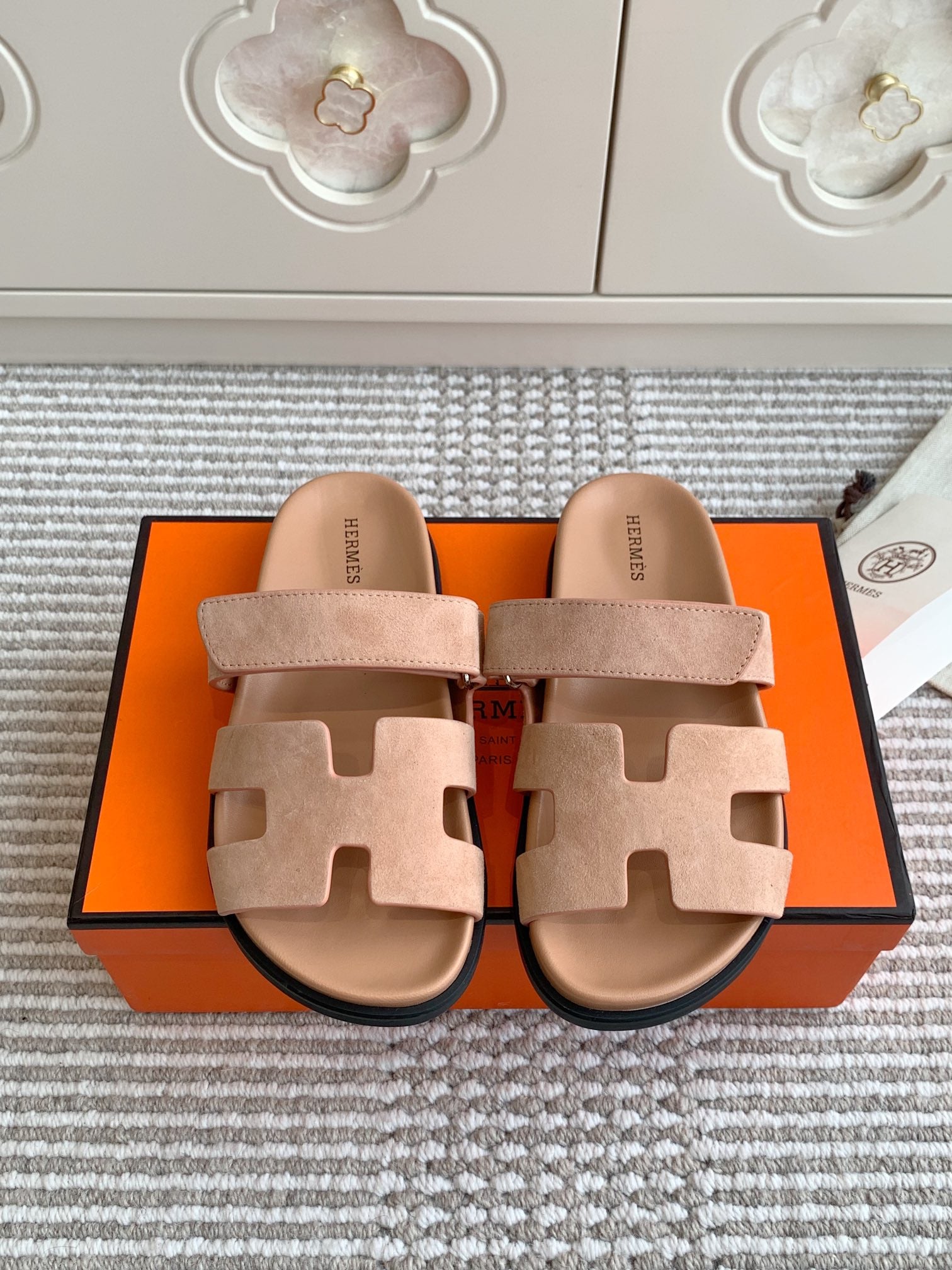 LuxluxHouse Best Quality Women Shoes Hermes