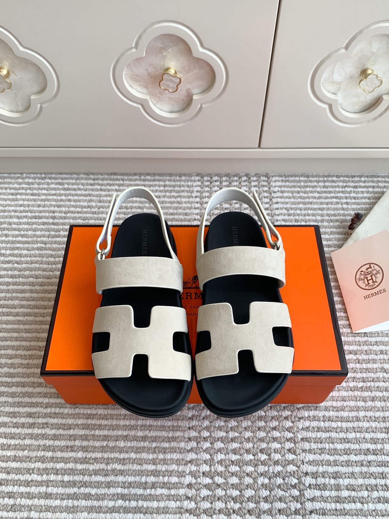 LuxluxHouse Best Quality Women Shoes Hermes