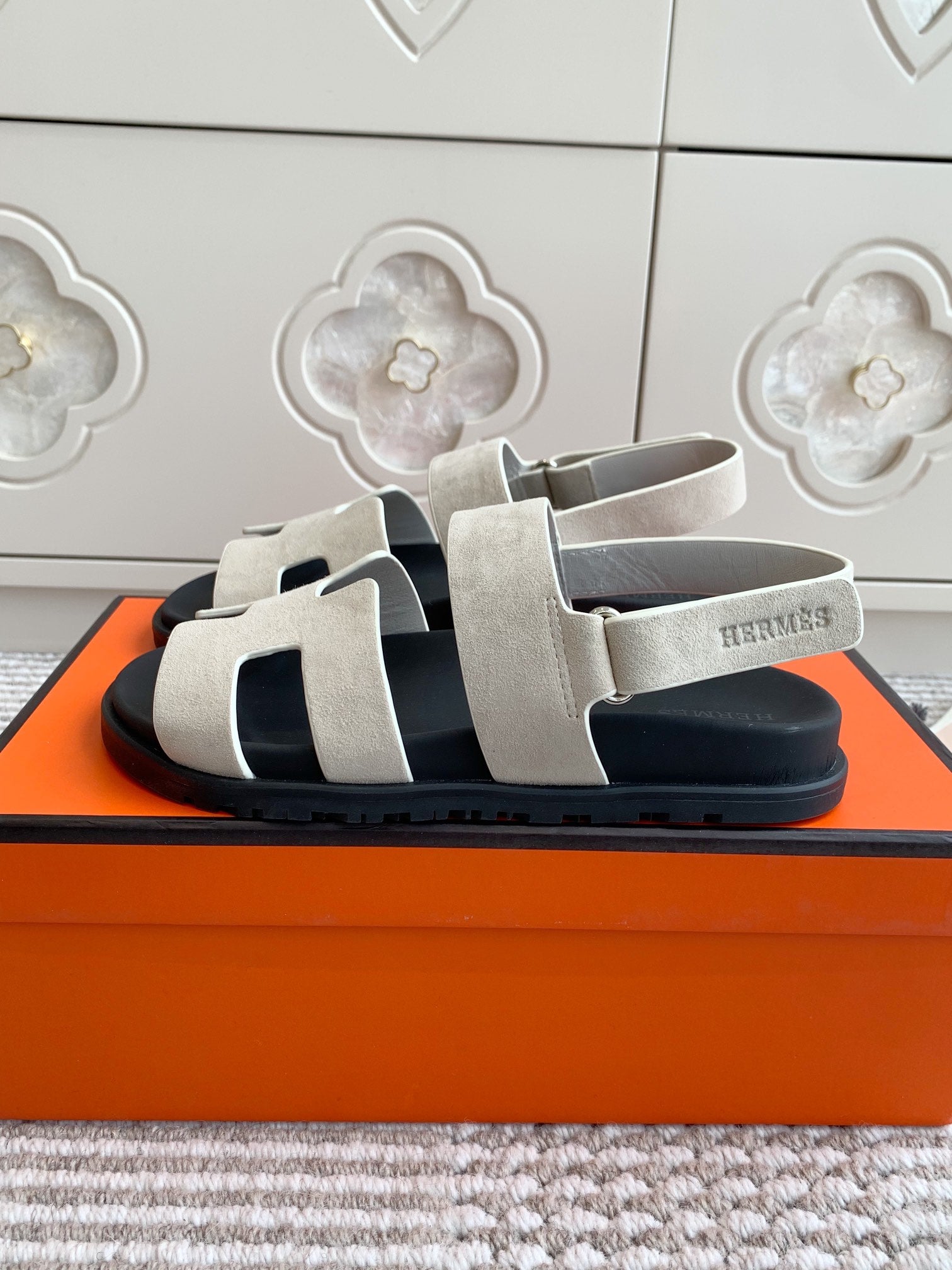 LuxluxHouse Best Quality Women Shoes Hermes