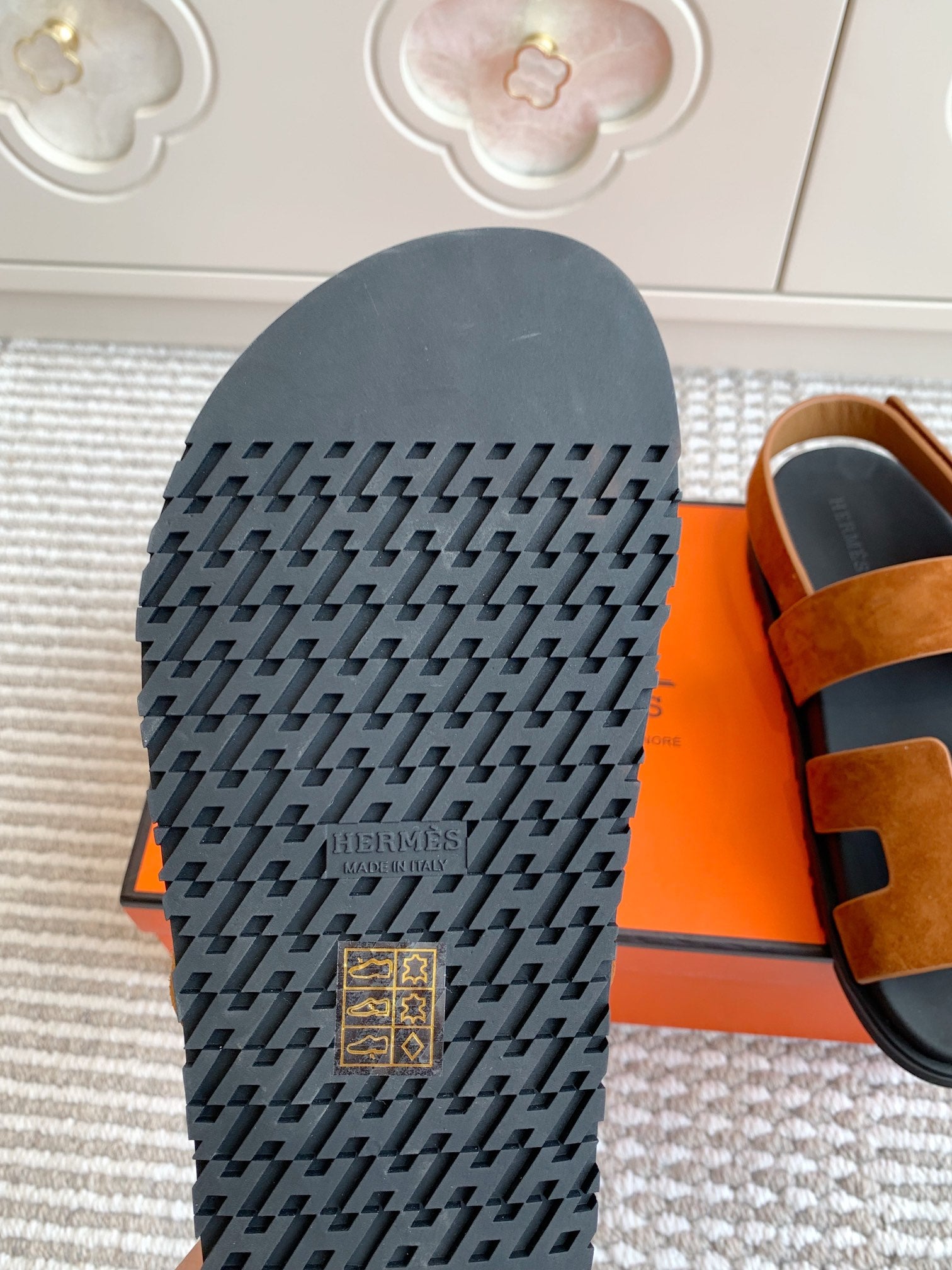 LuxluxHouse Best Quality Women Shoes Hermes