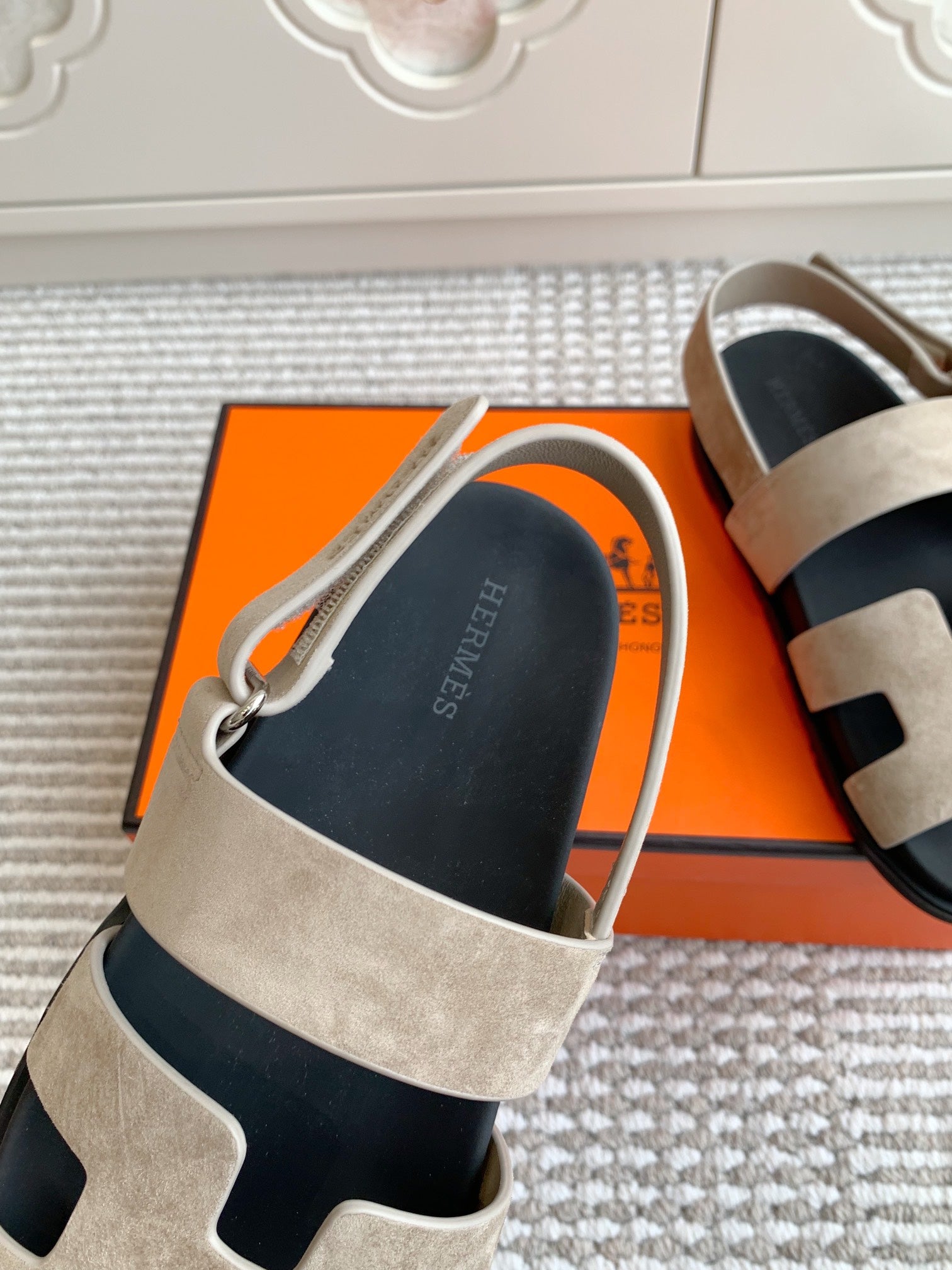 LuxluxHouse Best Quality Women Shoes Hermes