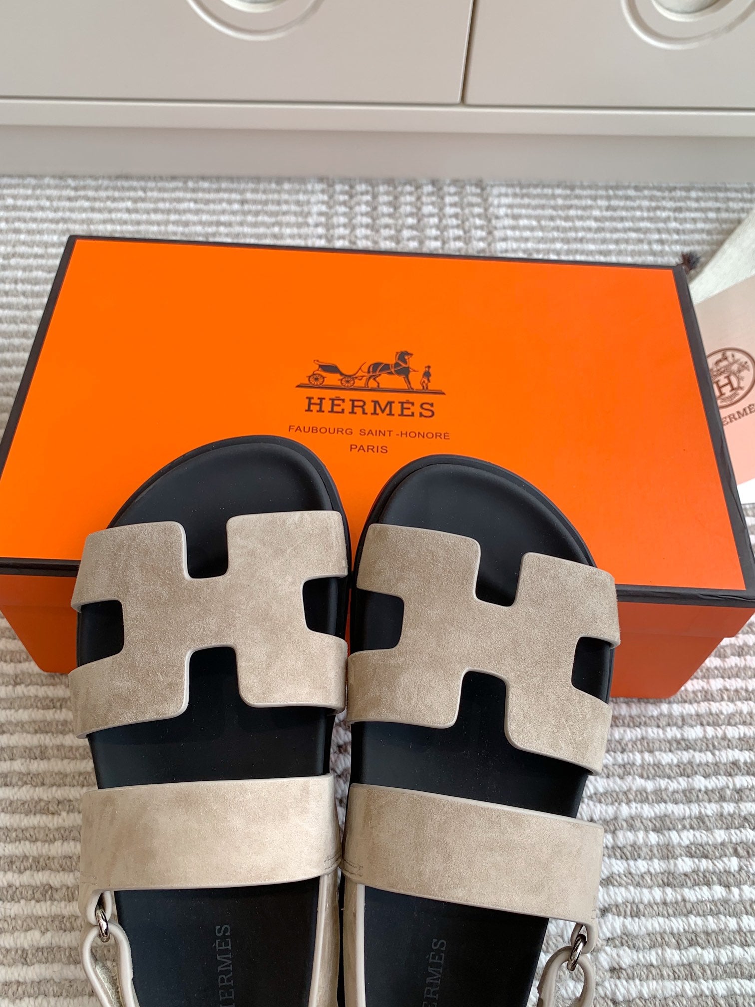 LuxluxHouse Best Quality Women Shoes Hermes