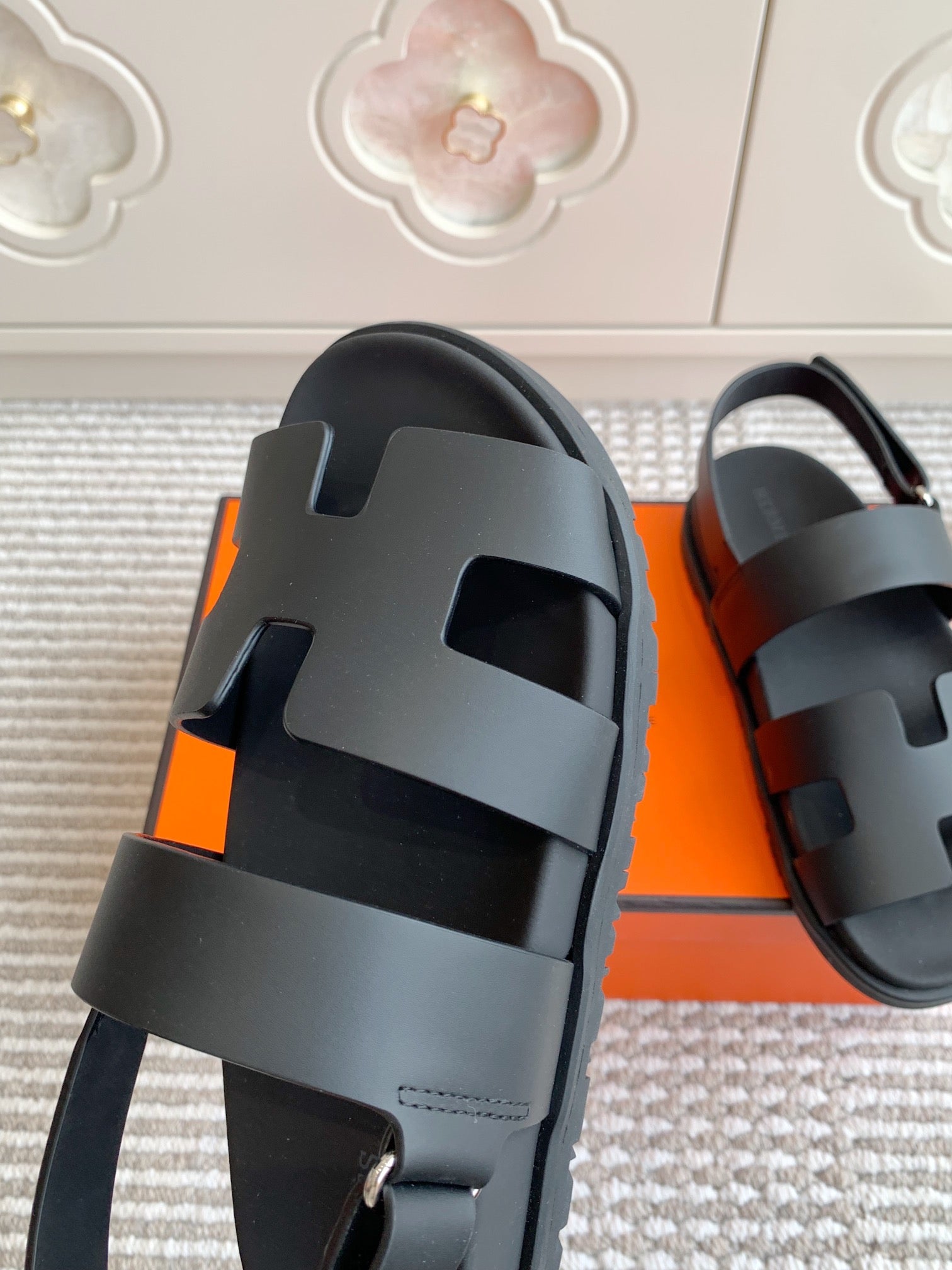 LuxluxHouse Best Quality Women Shoes Hermes