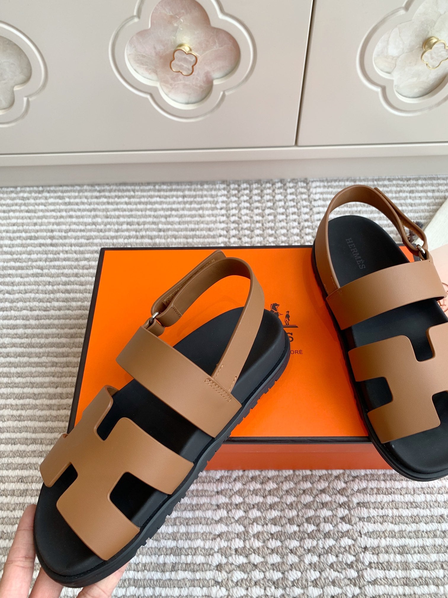 LuxluxHouse Best Quality Women Shoes Hermes