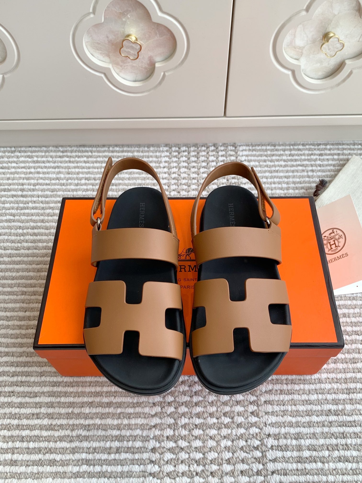 LuxluxHouse Best Quality Women Shoes Hermes