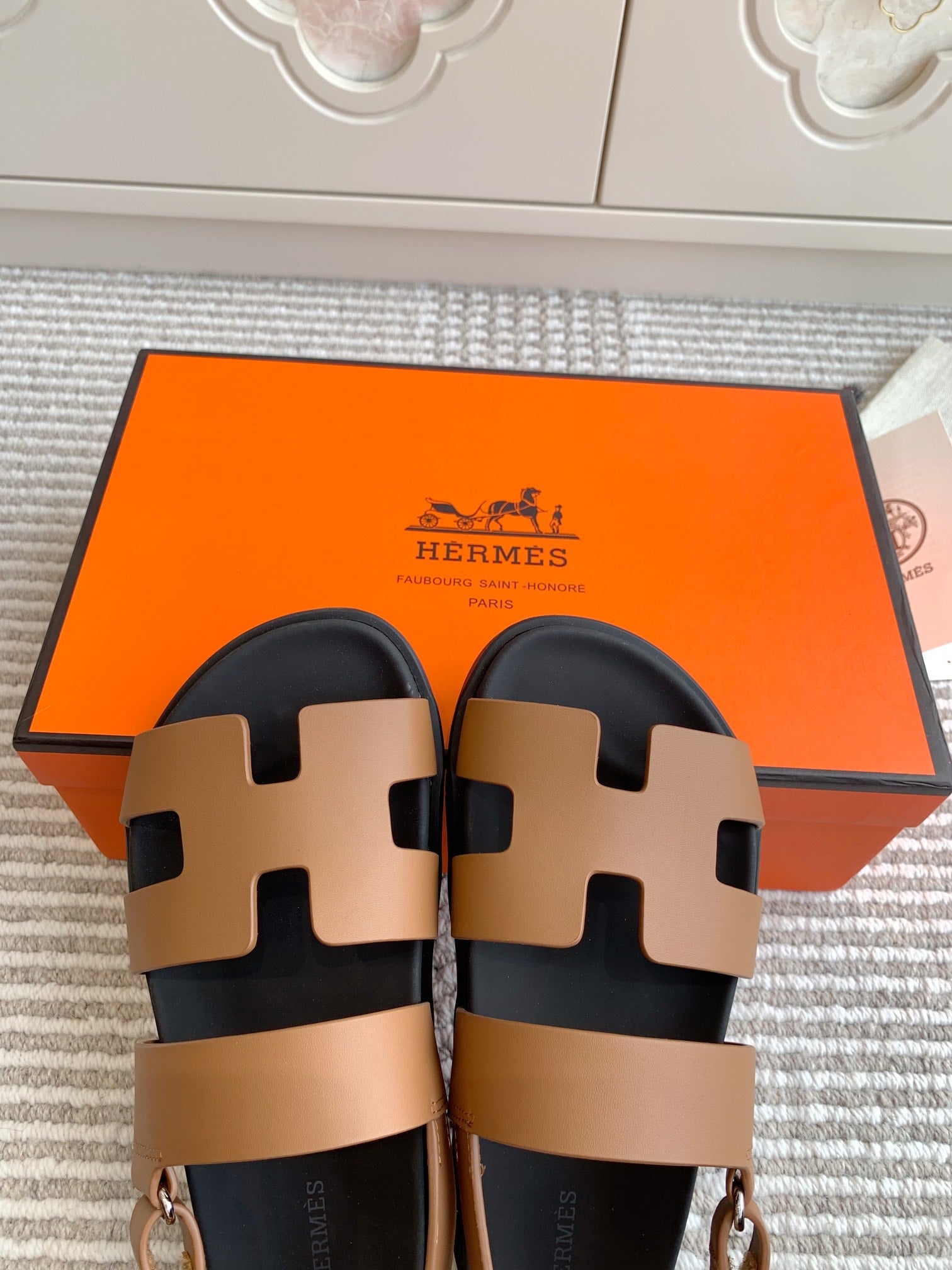 LuxluxHouse Best Quality Women Shoes Hermes