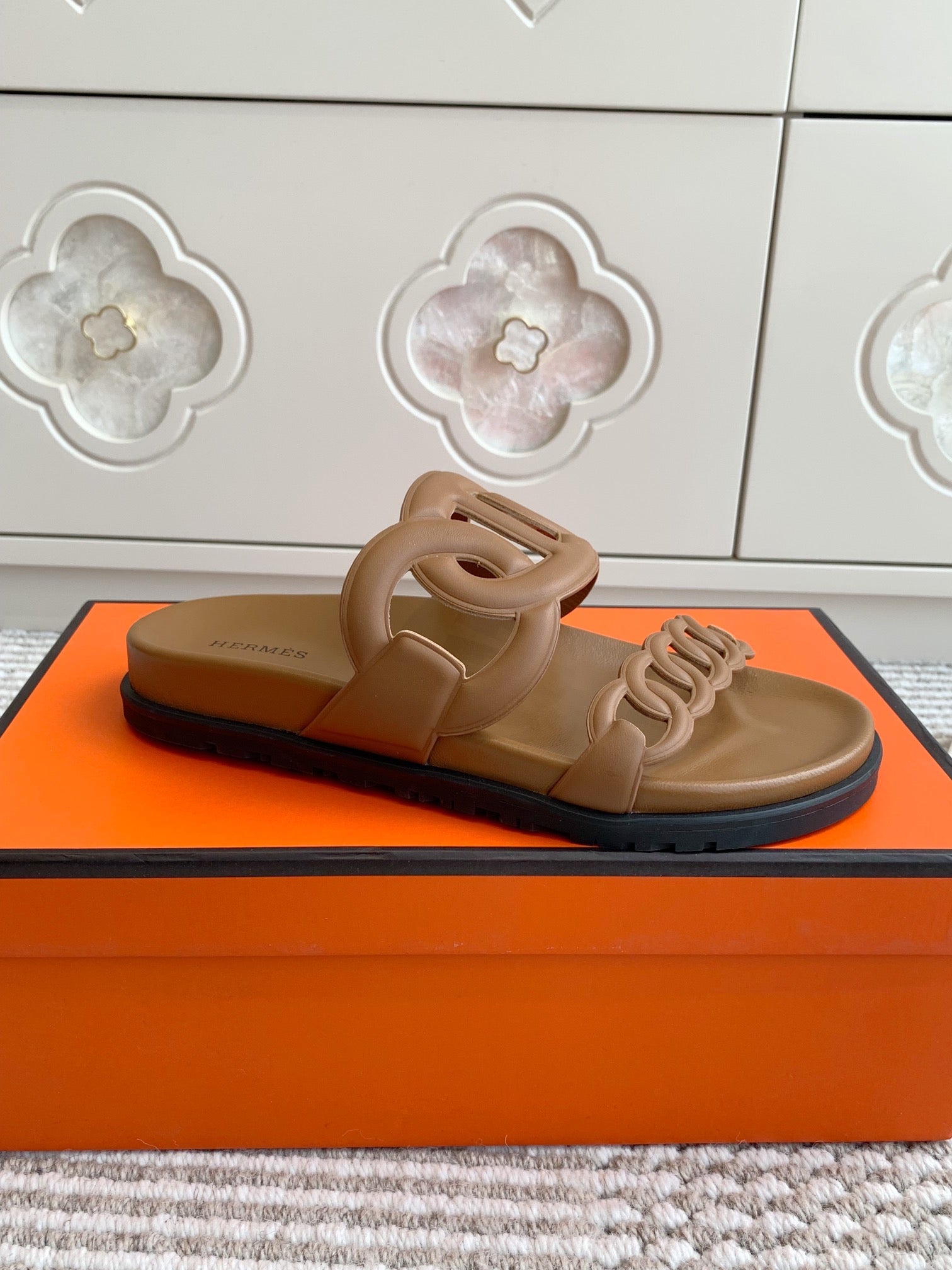 LuxluxHouse Best Quality Women Shoes Hermes