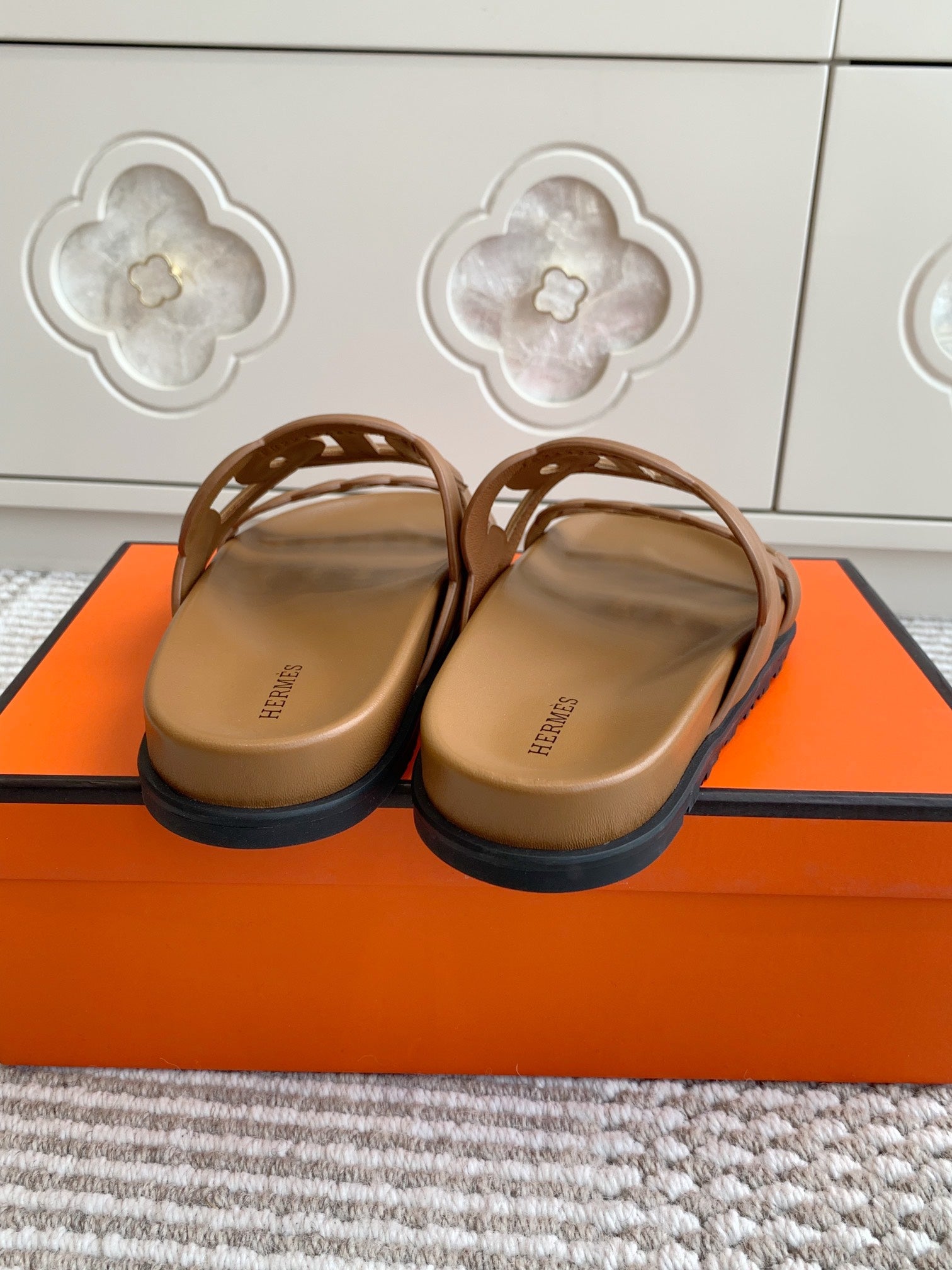 LuxluxHouse Best Quality Women Shoes Hermes