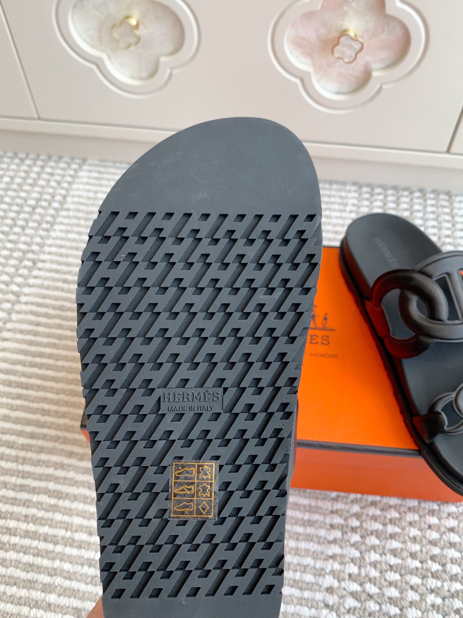 LuxluxHouse Best Quality Women Shoes Hermes