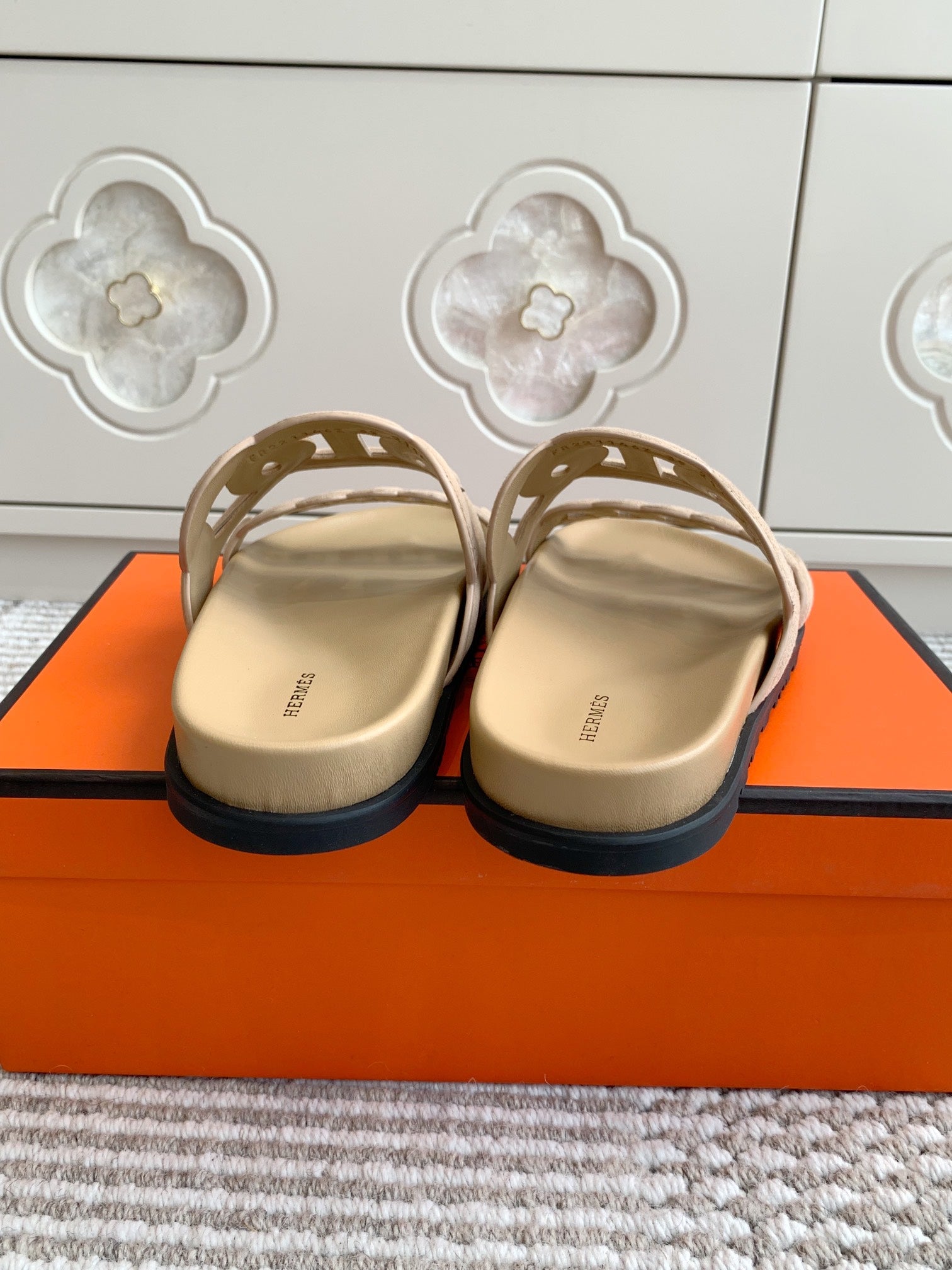 LuxluxHouse Best Quality Women Shoes Hermes