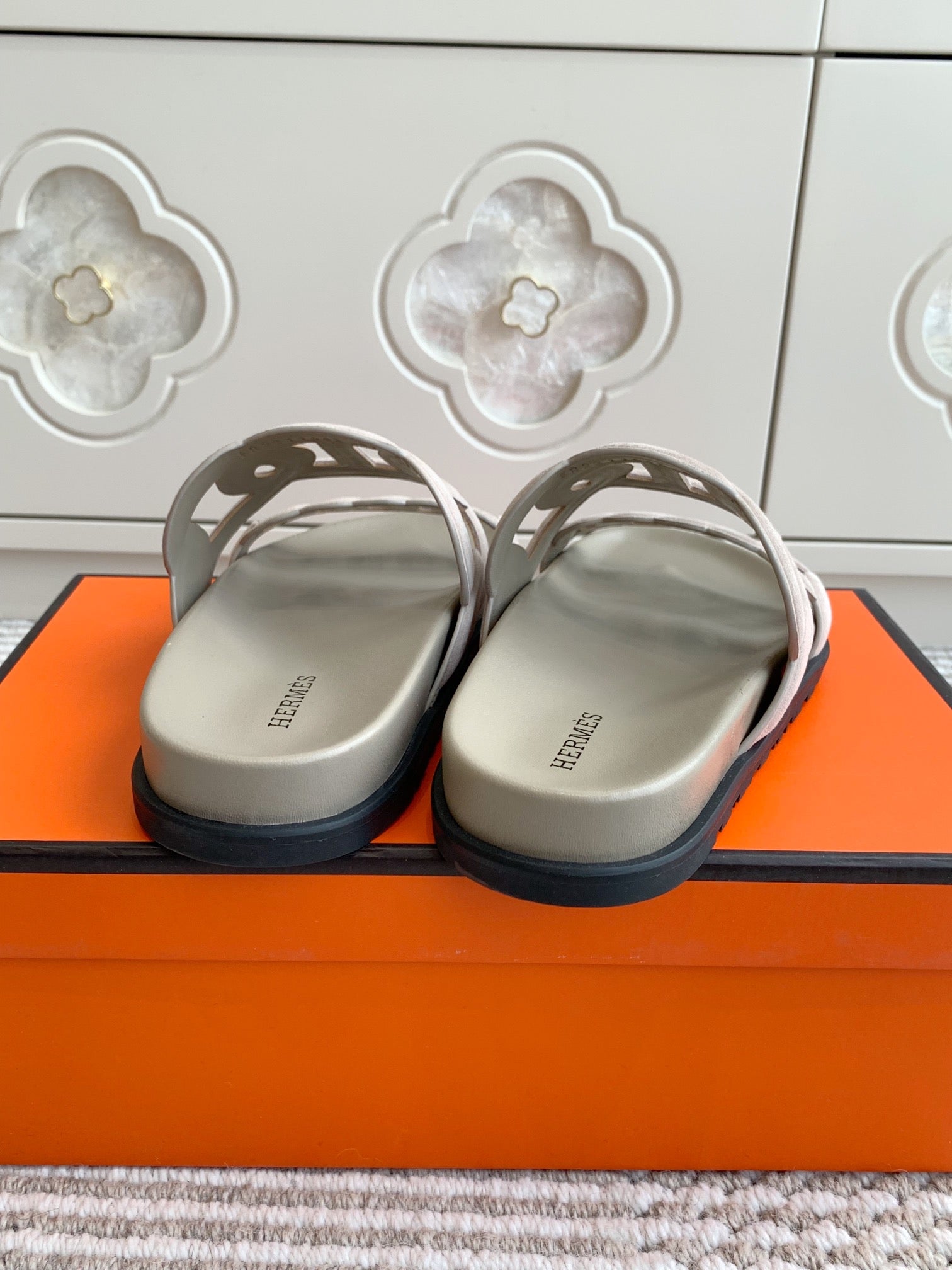 LuxluxHouse Best Quality Women Shoes Hermes