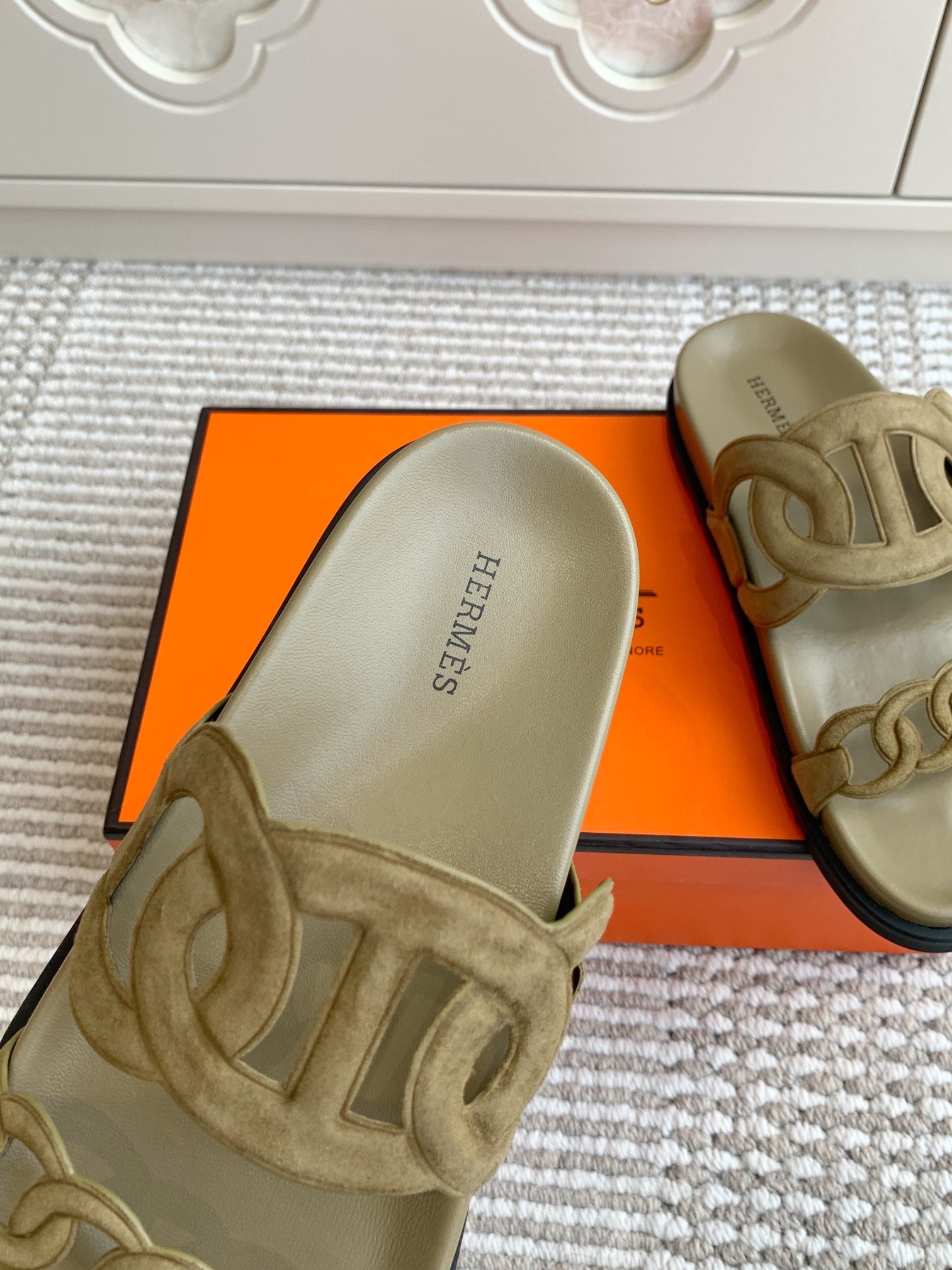 LuxluxHouse Best Quality Women Shoes Hermes
