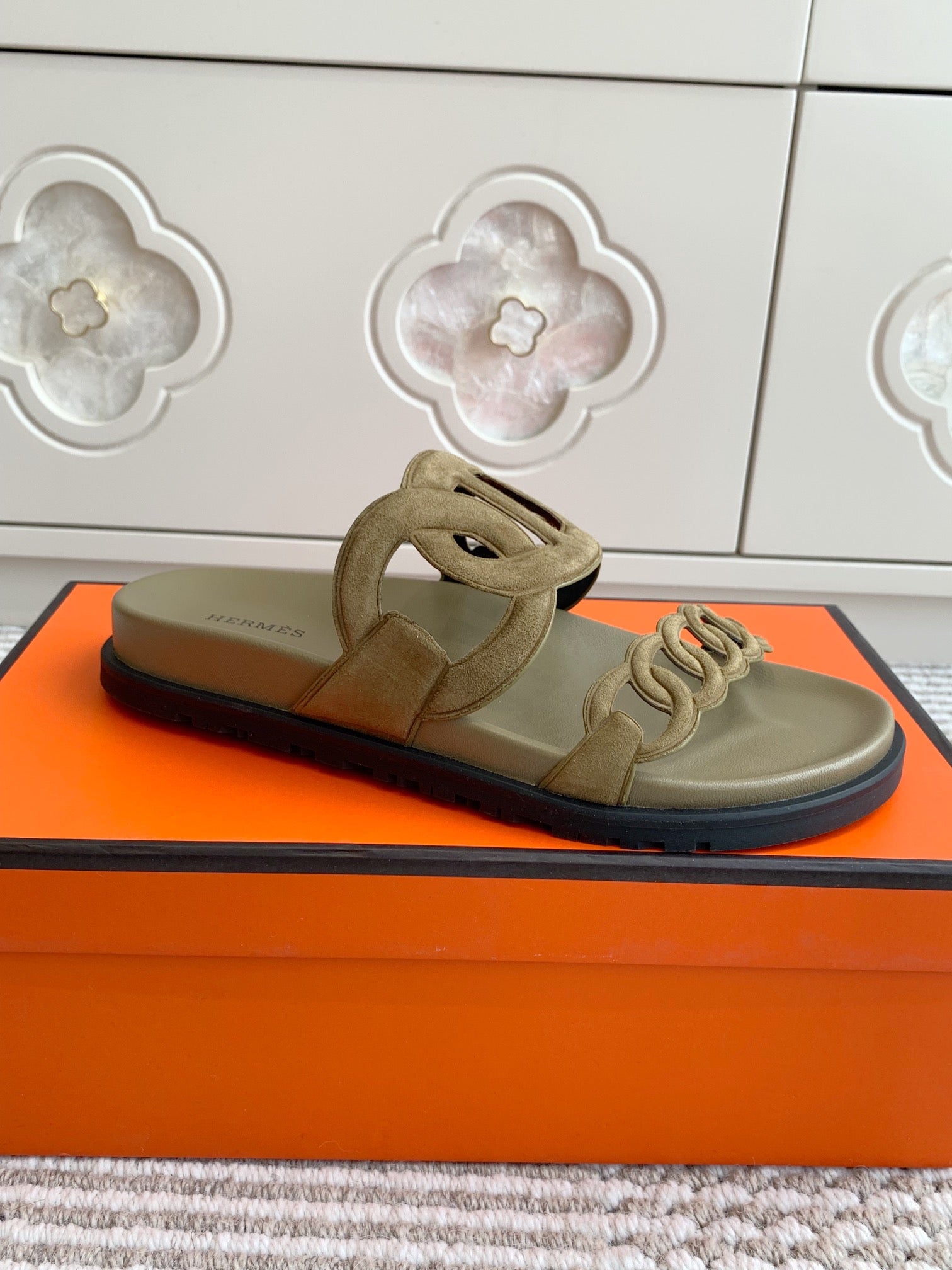 LuxluxHouse Best Quality Women Shoes Hermes