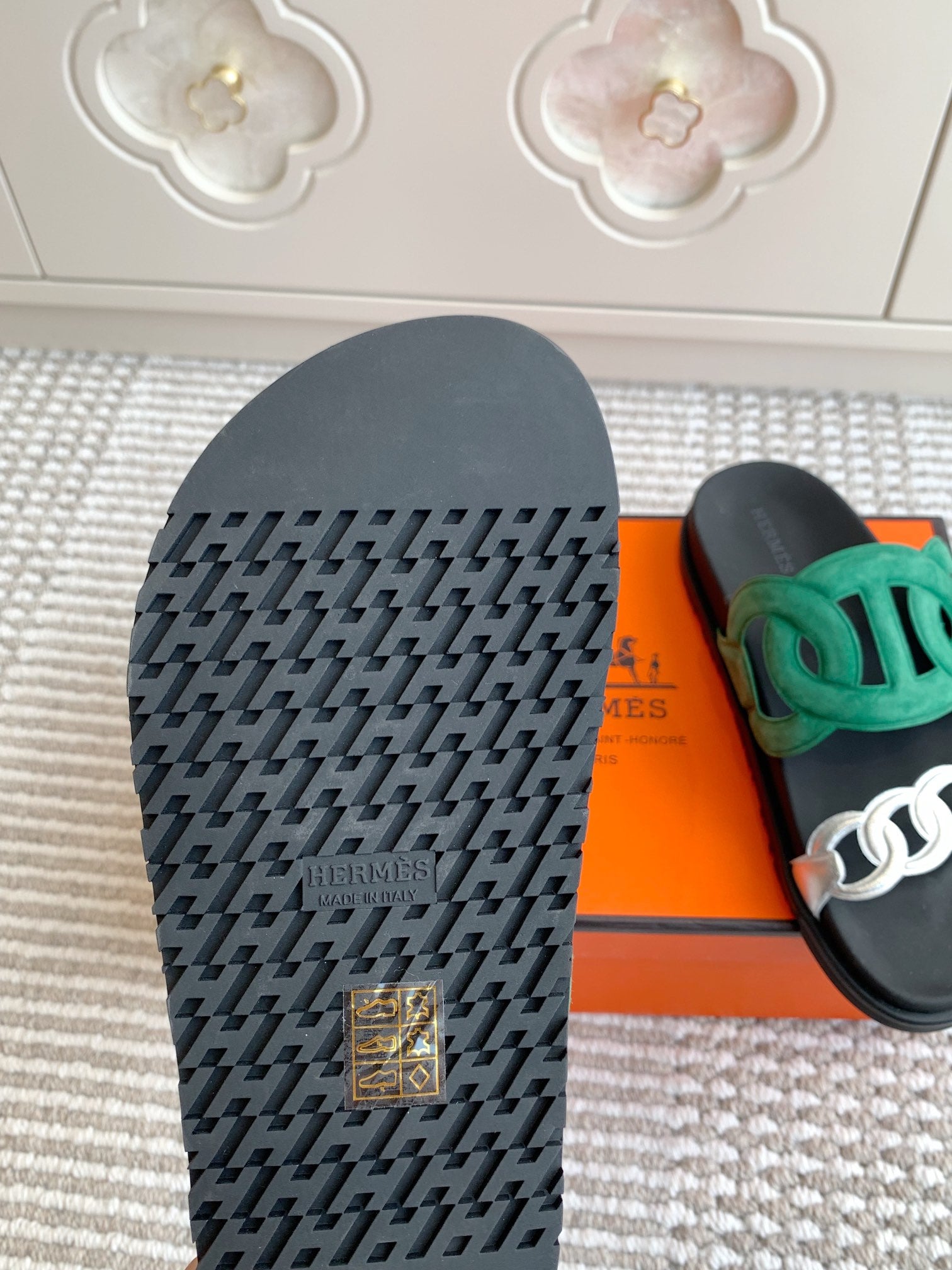 LuxluxHouse Best Quality Women Shoes Hermes