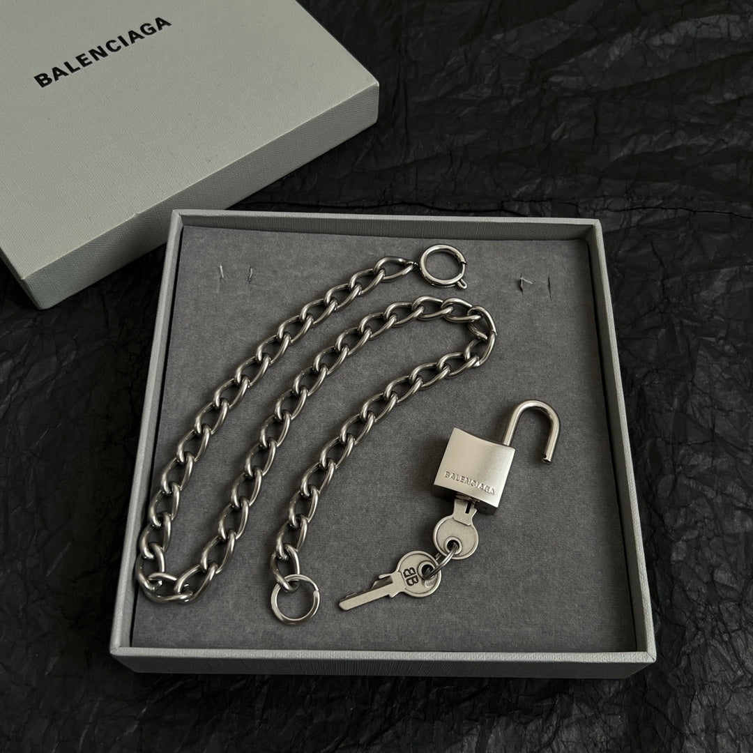 LuxluxHouse Best Quality Accessories Necklace Balenciaga