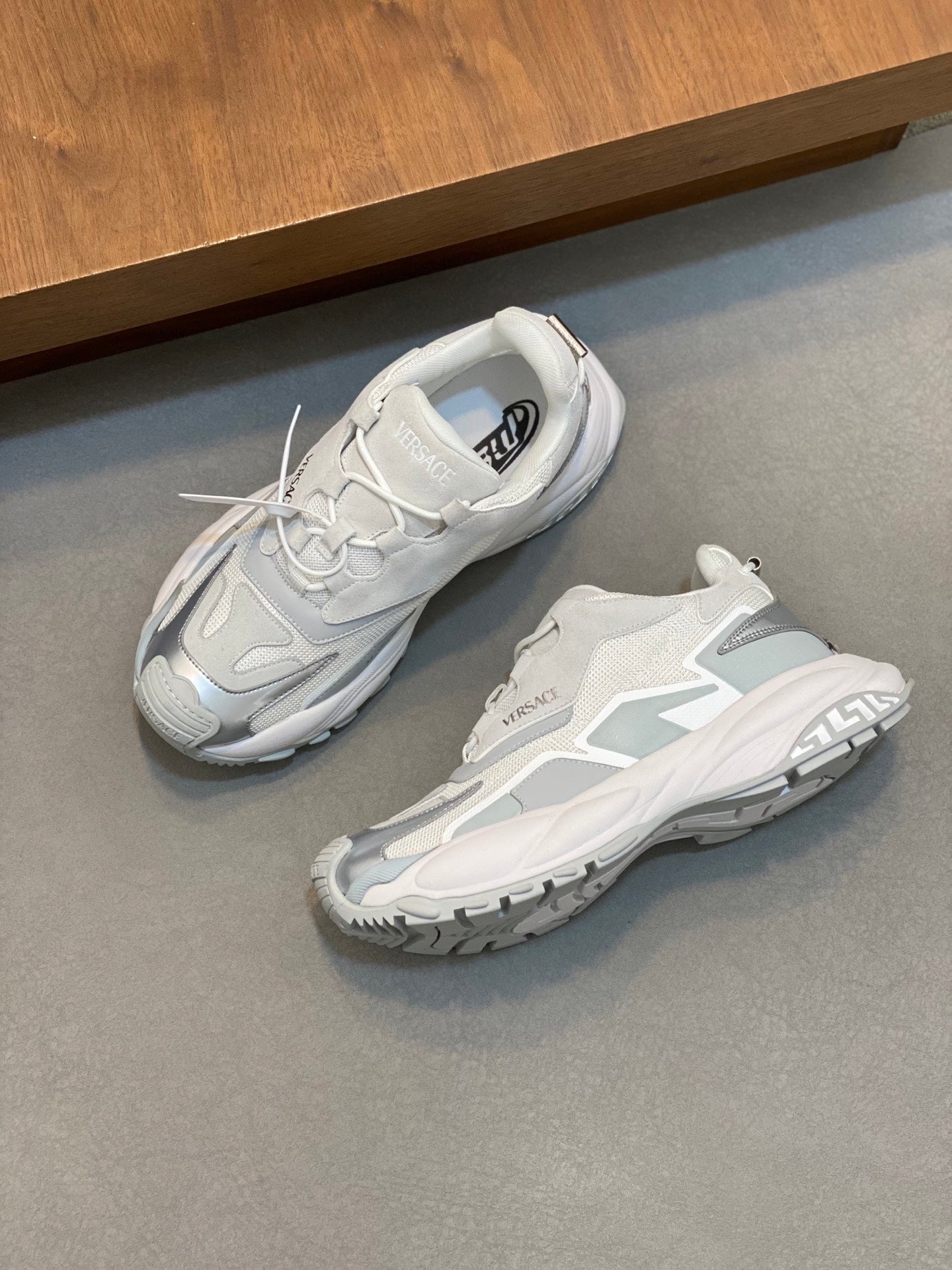 LuxluxHouse Best Quality Shoes Versace