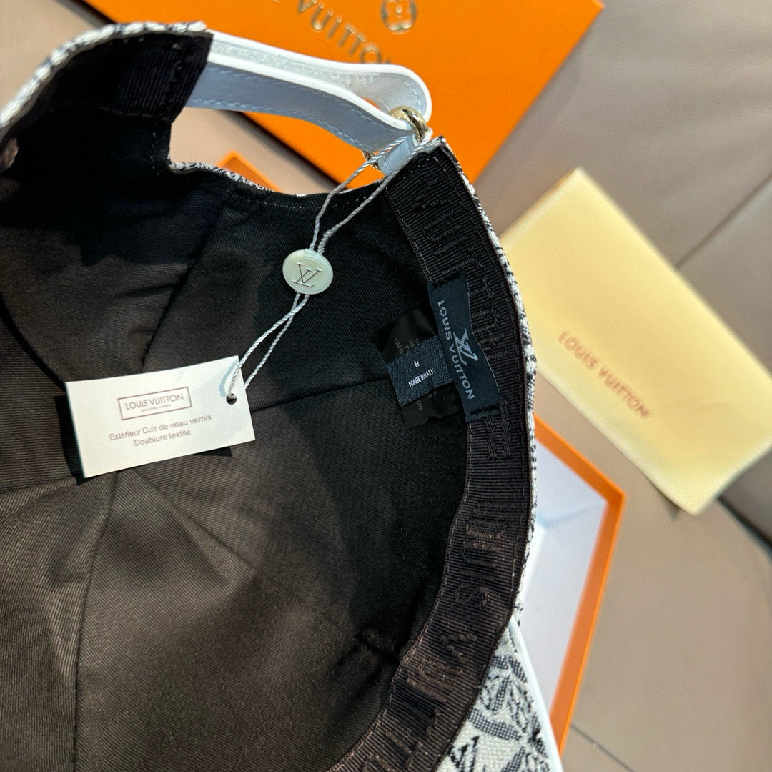 LuxluxHouse Best Quality Caps Louis Vuitton