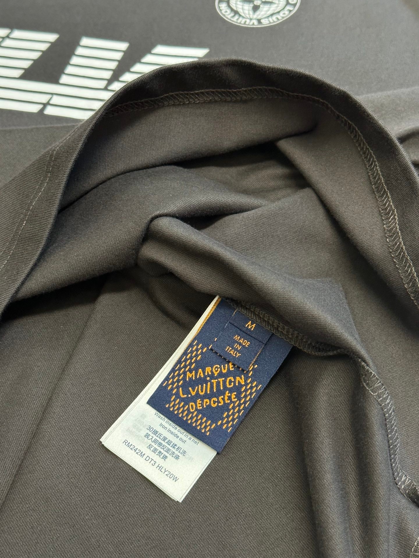 LuxluxHouse Best Quality Clothes T-shirt Louis Vuitton