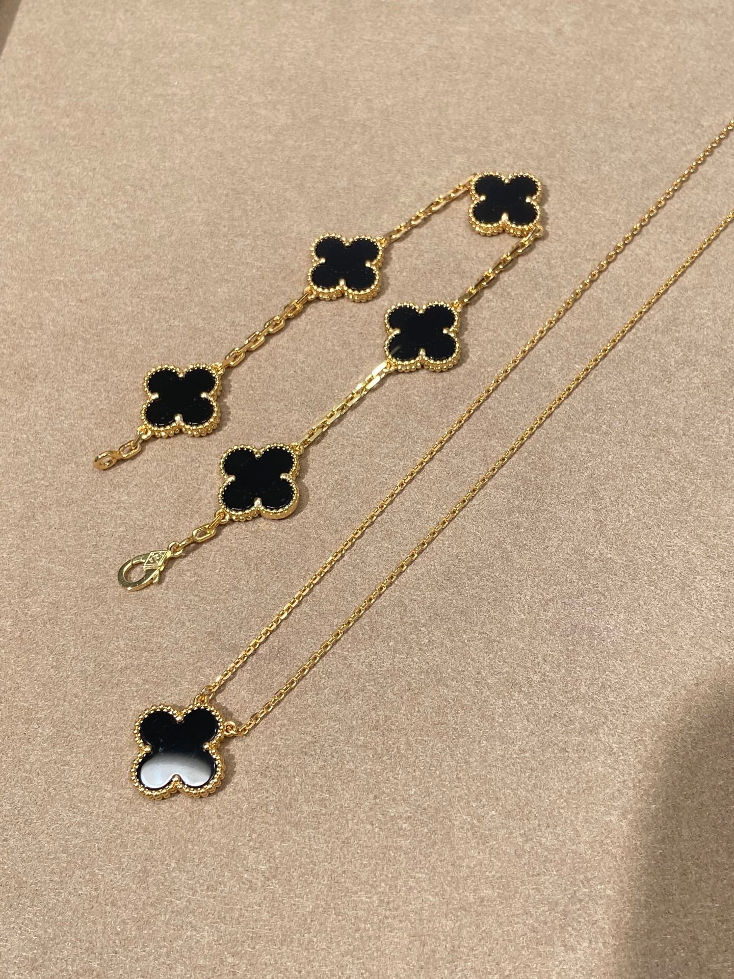 LuxluxHouse Best Quality Accessories Van Cleef & Arpels