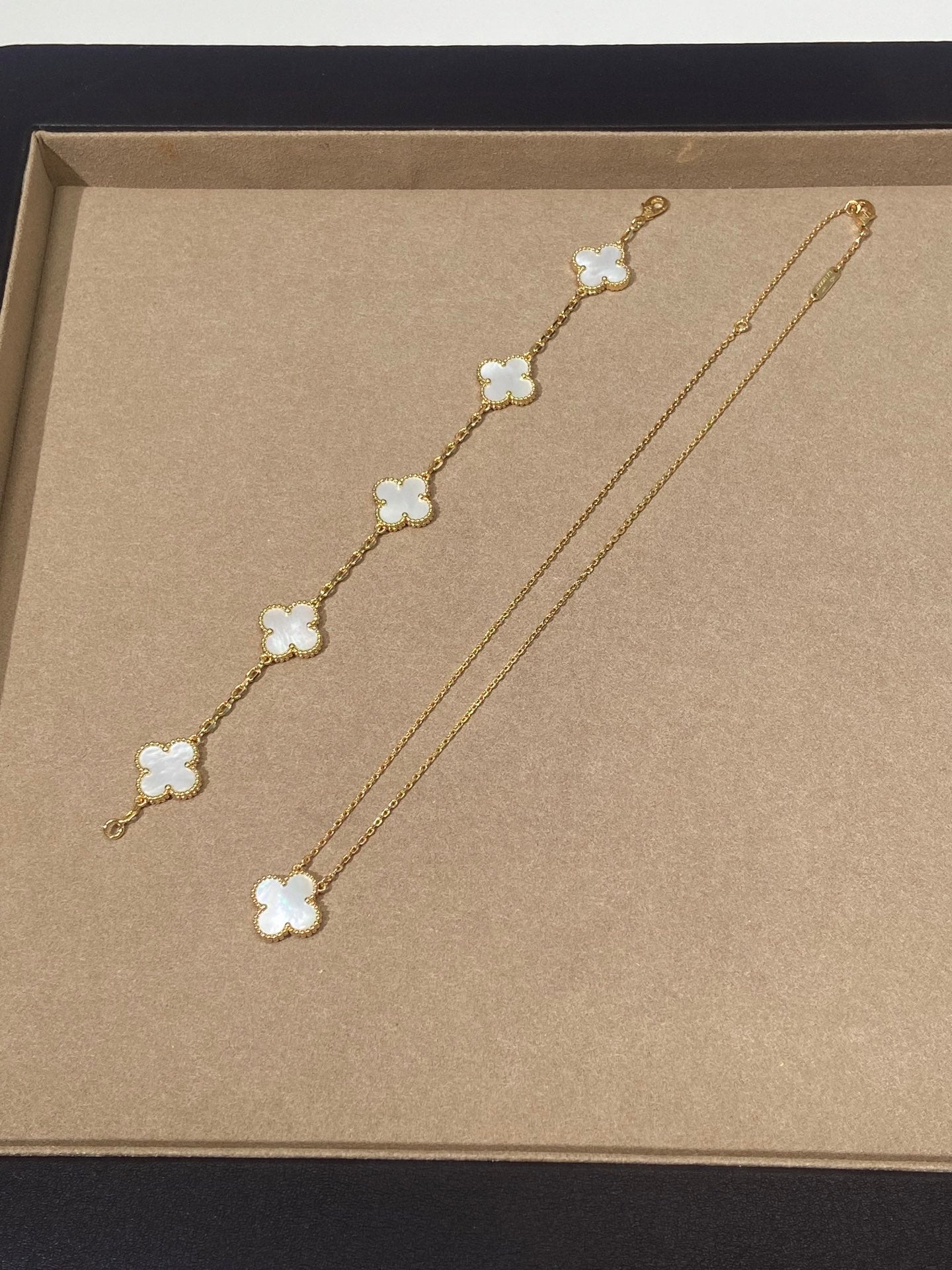 LuxluxHouse Best Quality Accessories Van Cleef & Arpels