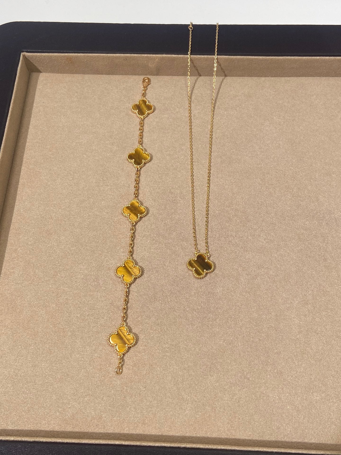 LuxluxHouse Best Quality Accessories Van Cleef & Arpels