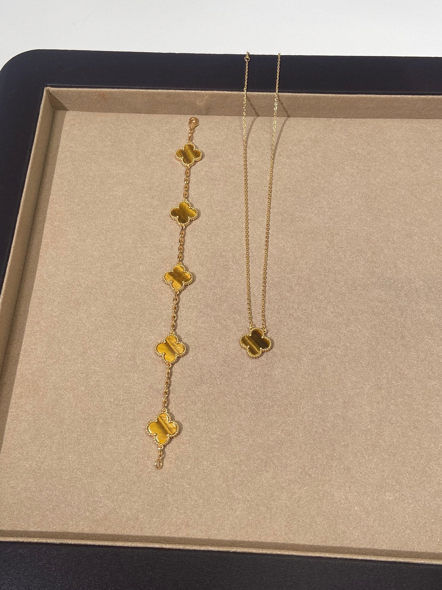 LuxluxHouse Best Quality Accessories Van Cleef & Arpels