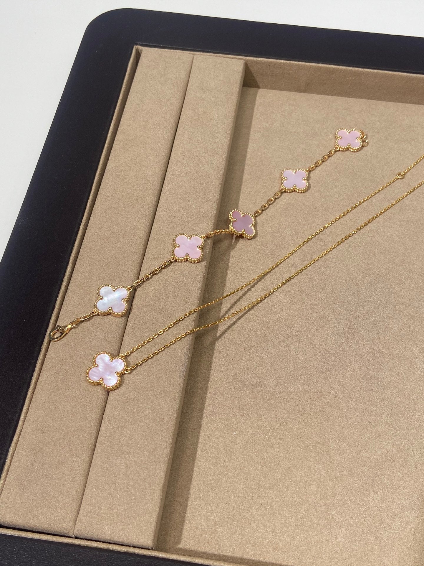 LuxluxHouse Best Quality Accessories Van Cleef & Arpels