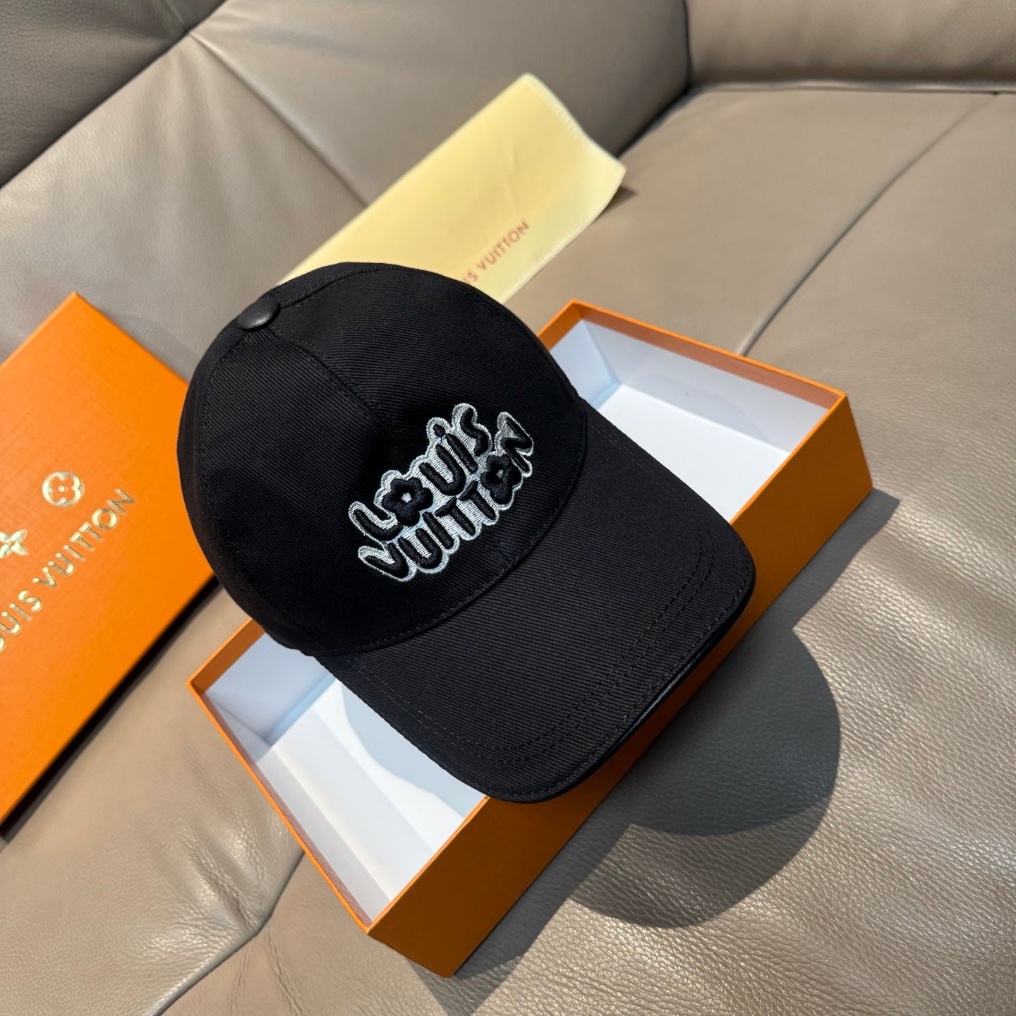 LuxluxHouse Best Quality Caps Louis Vuitton