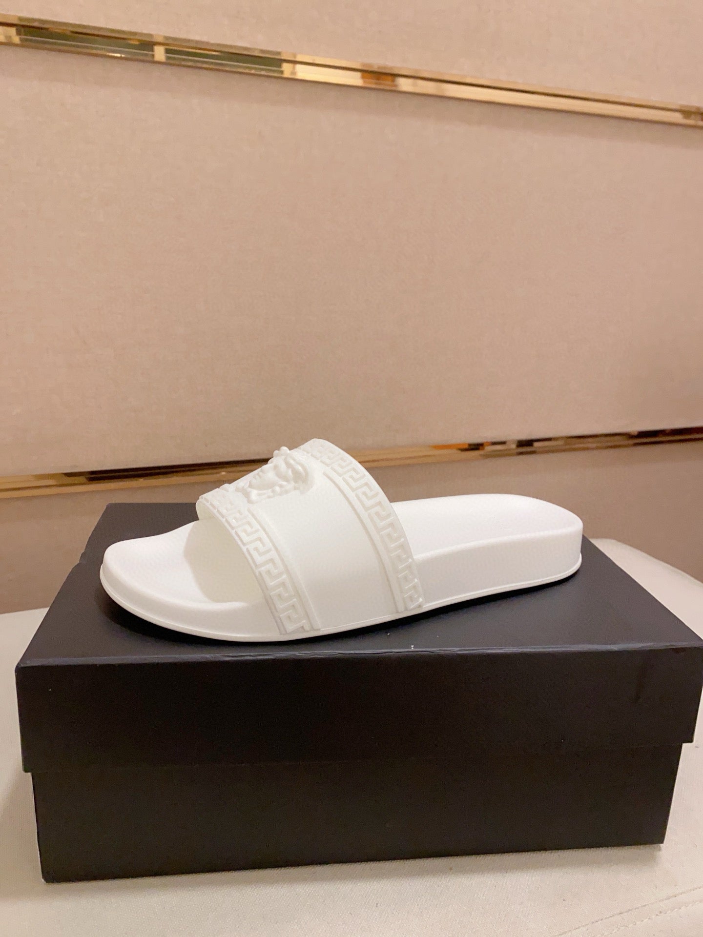 LuxluxHouse Best Quality Sandals Versace