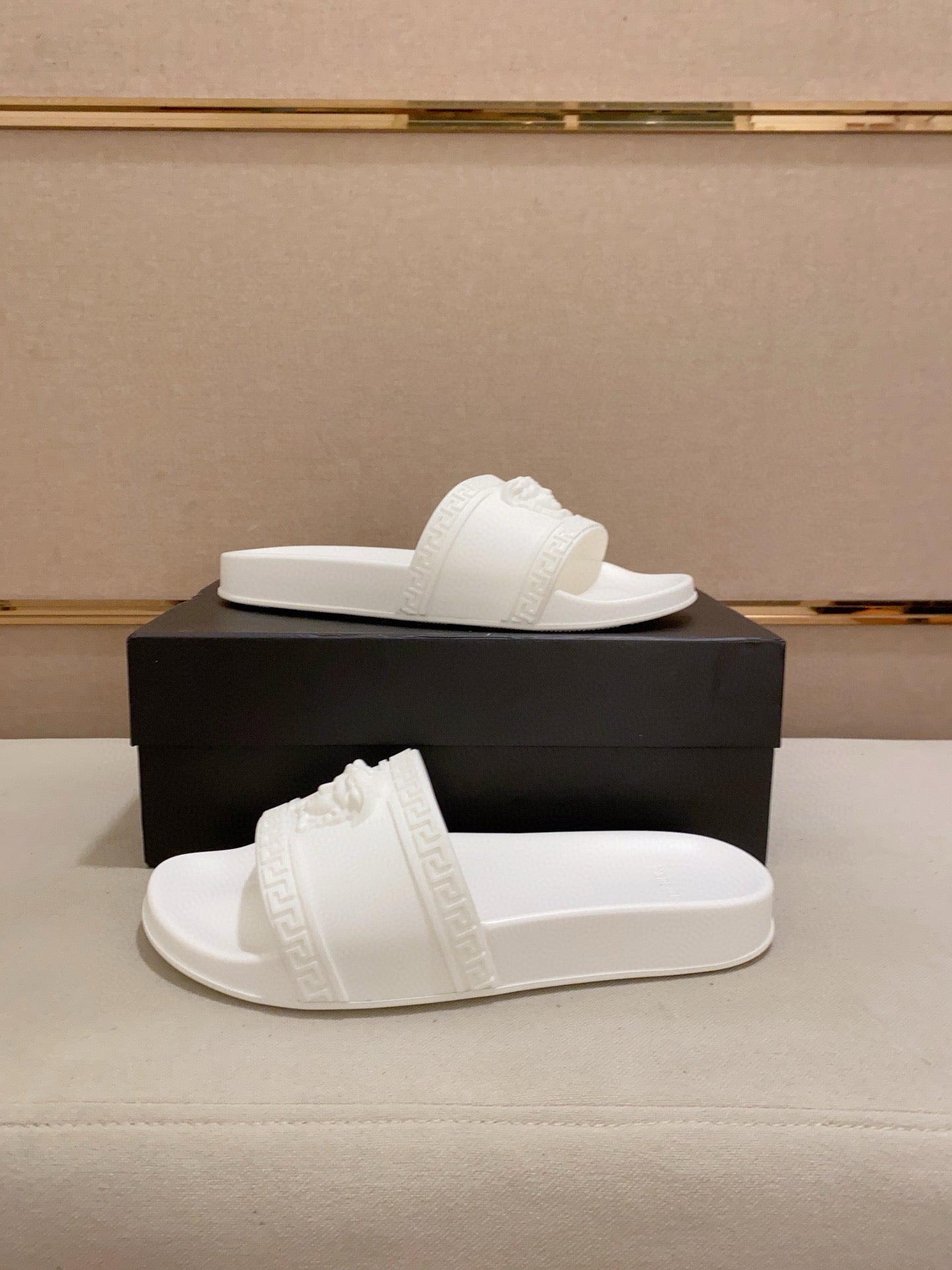 LuxluxHouse Best Quality Sandals Versace