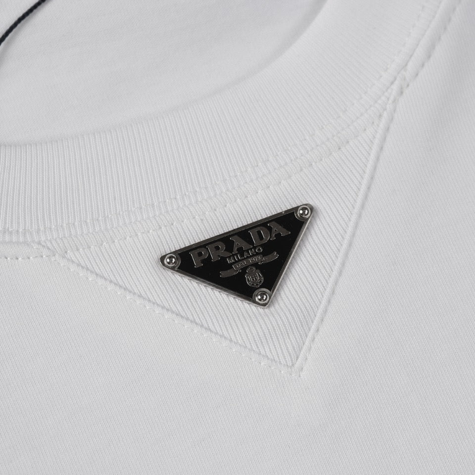 LuxluxHouse Best Quality Clothes T-shirt Prada