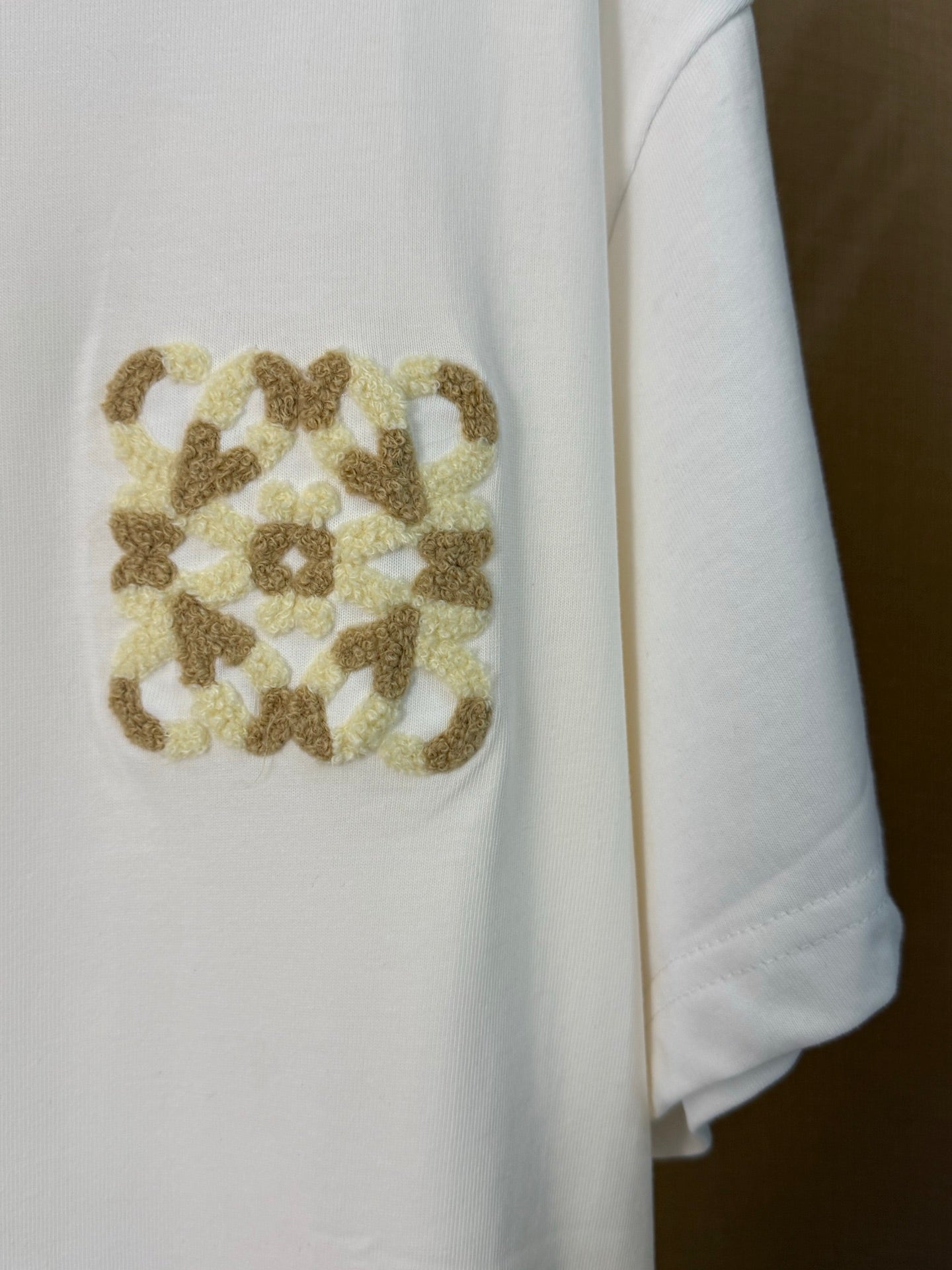 LuxluxHouse Best Quality Clothes T-shirt Loewe