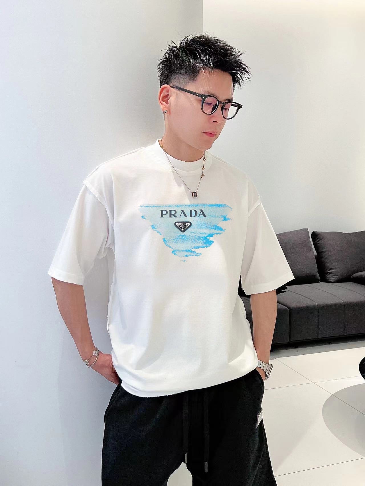 LuxluxHouse Best Quality Clothes T-shirt Prada