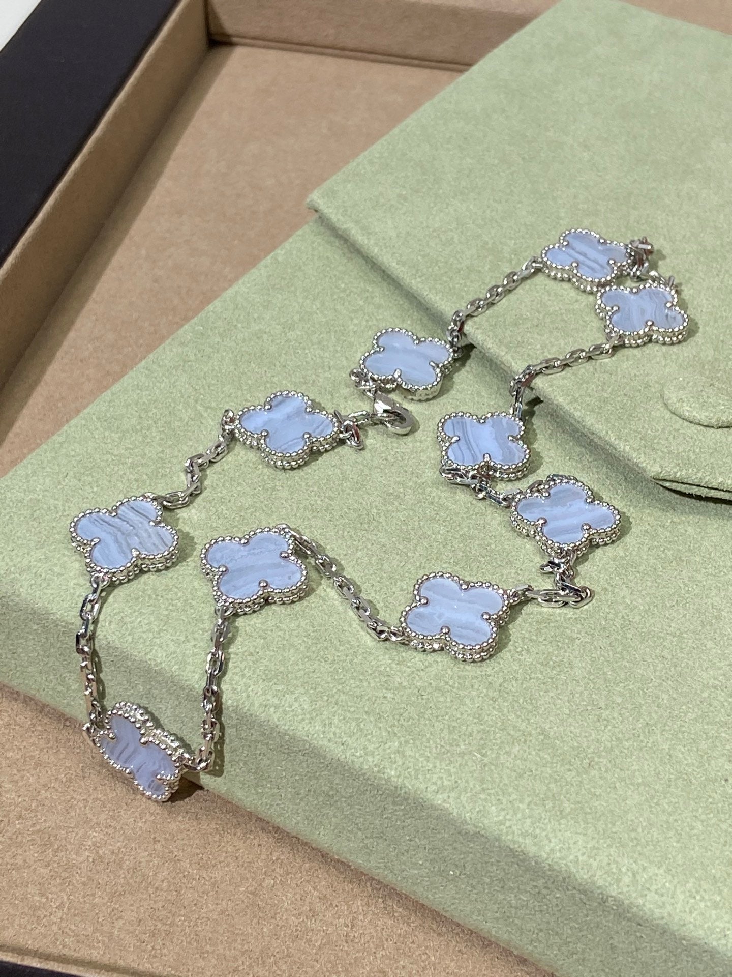 LuxluxHouse Best Quality Accessories Van Cleef & Arpels