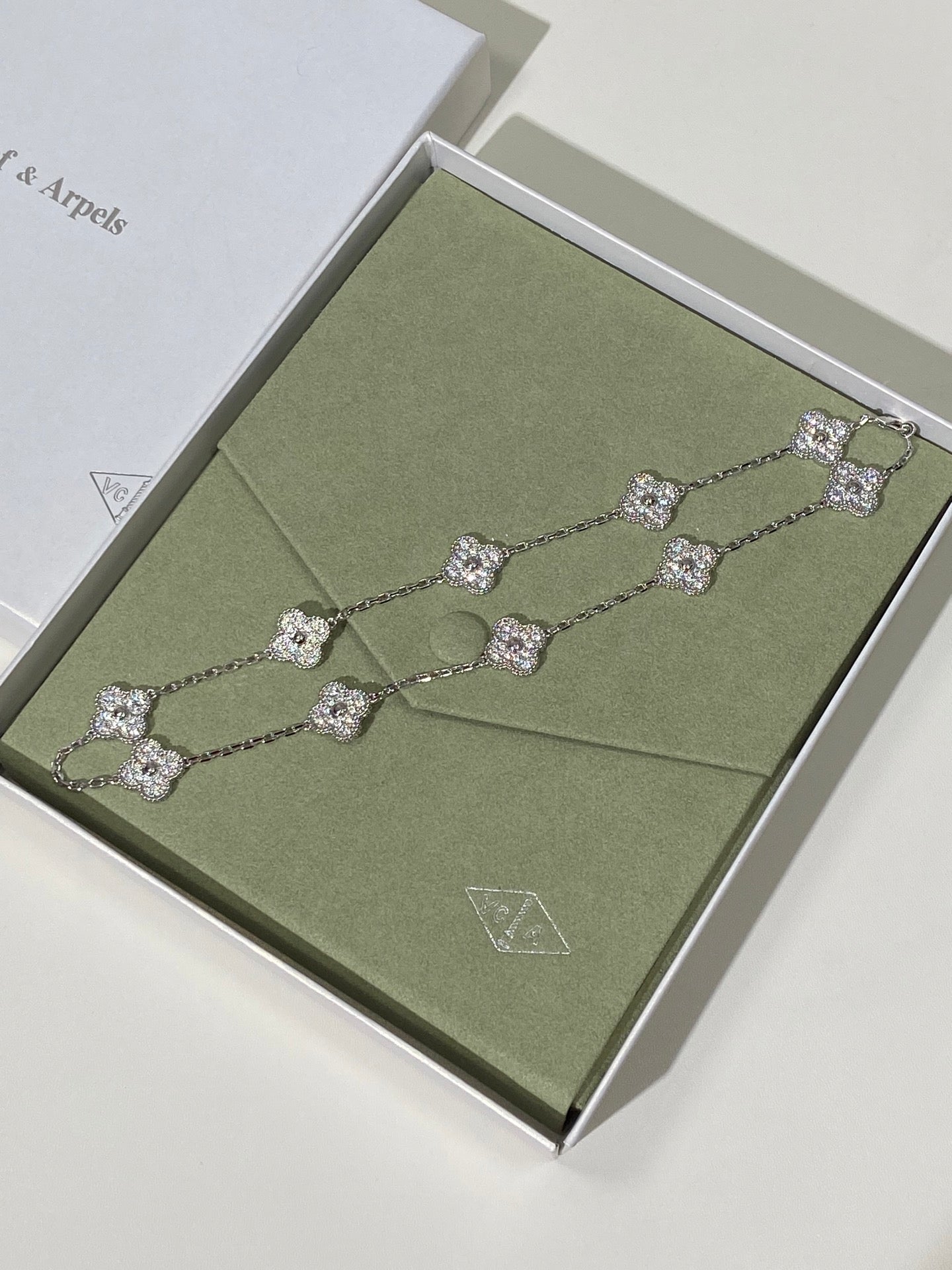 LuxluxHouse Best Quality Accessories Van Cleef & Arpels