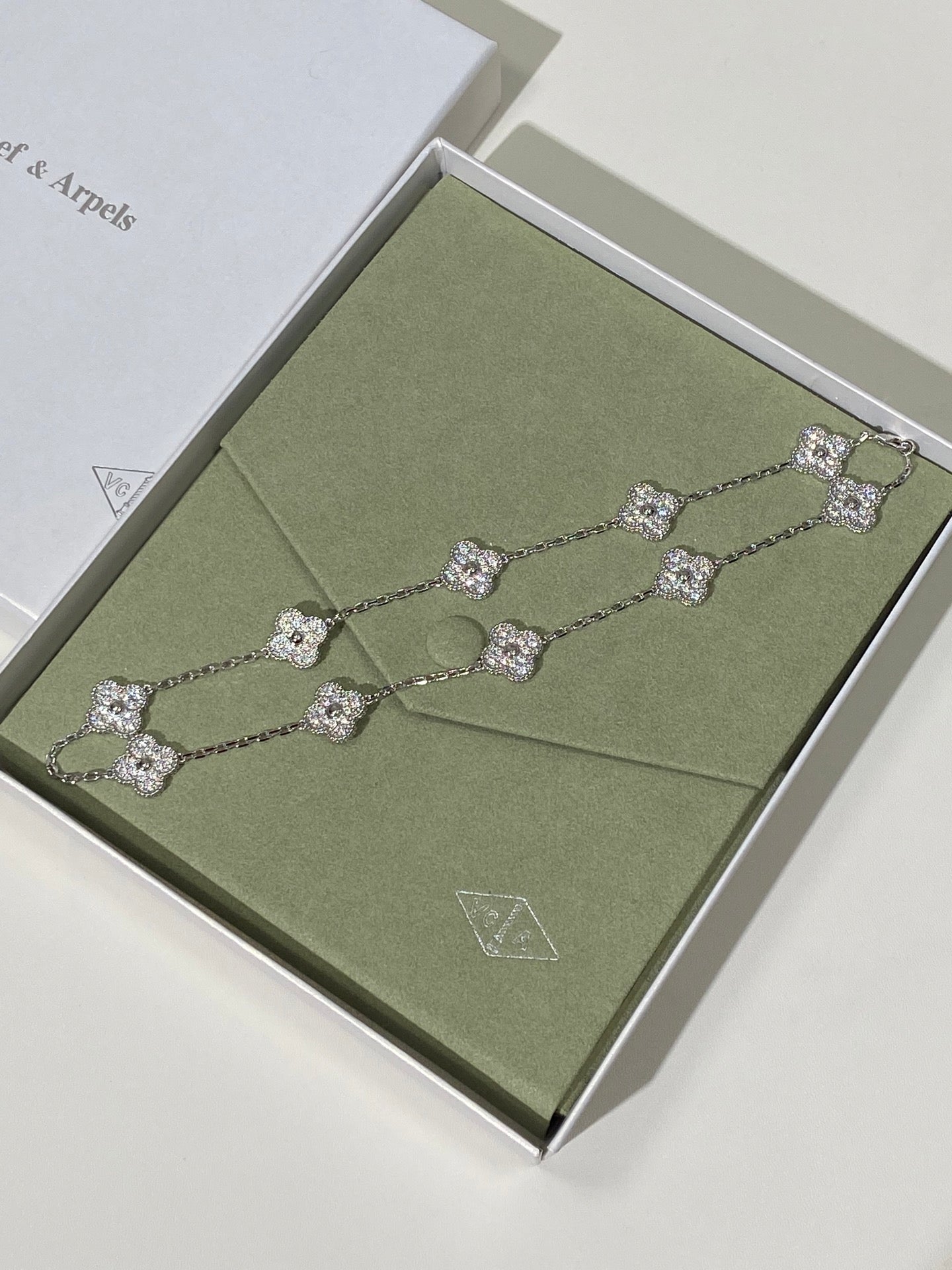 LuxluxHouse Best Quality Accessories Van Cleef & Arpels