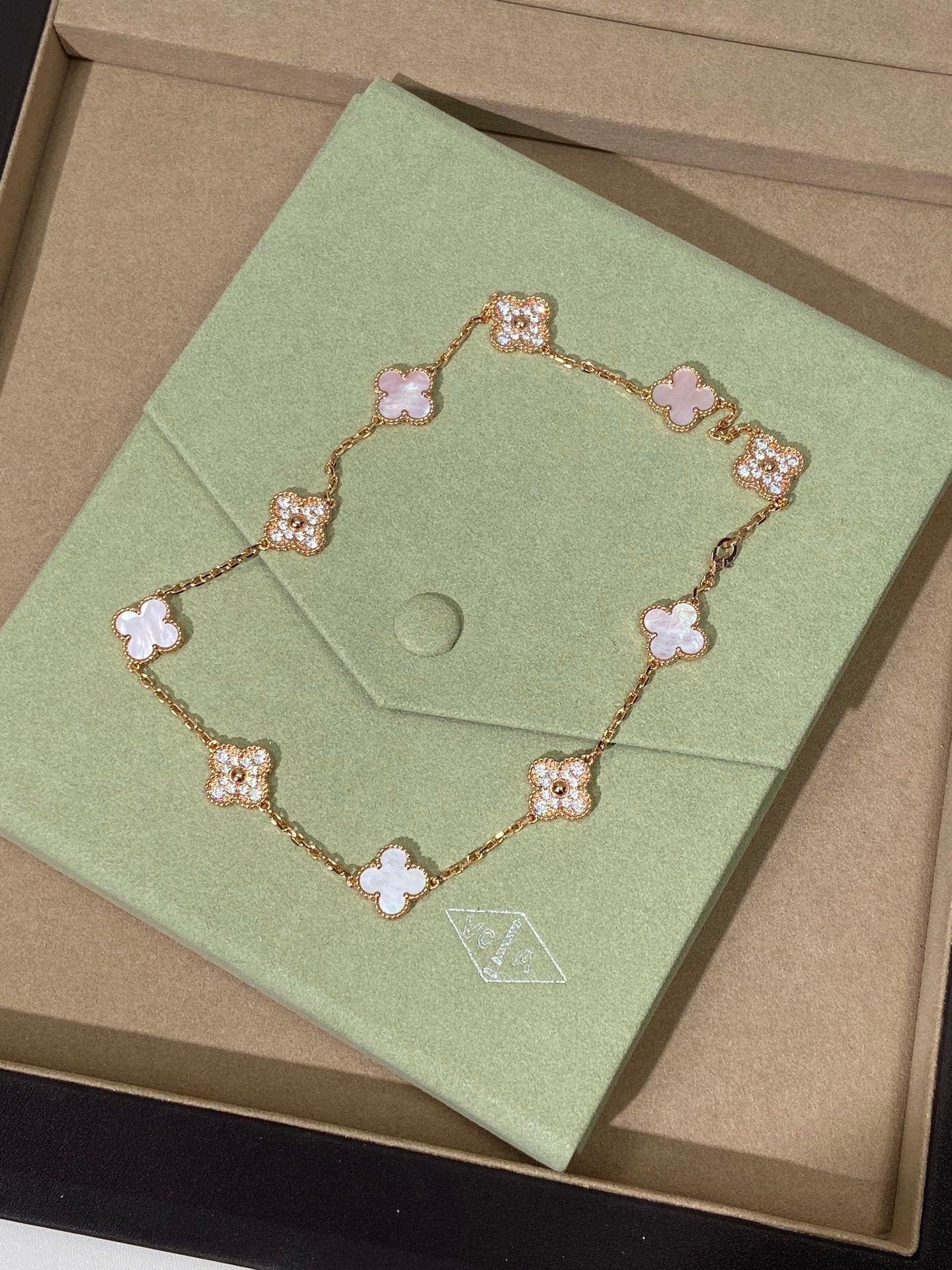 LuxluxHouse Best Quality Accessories Van Cleef & Arpels