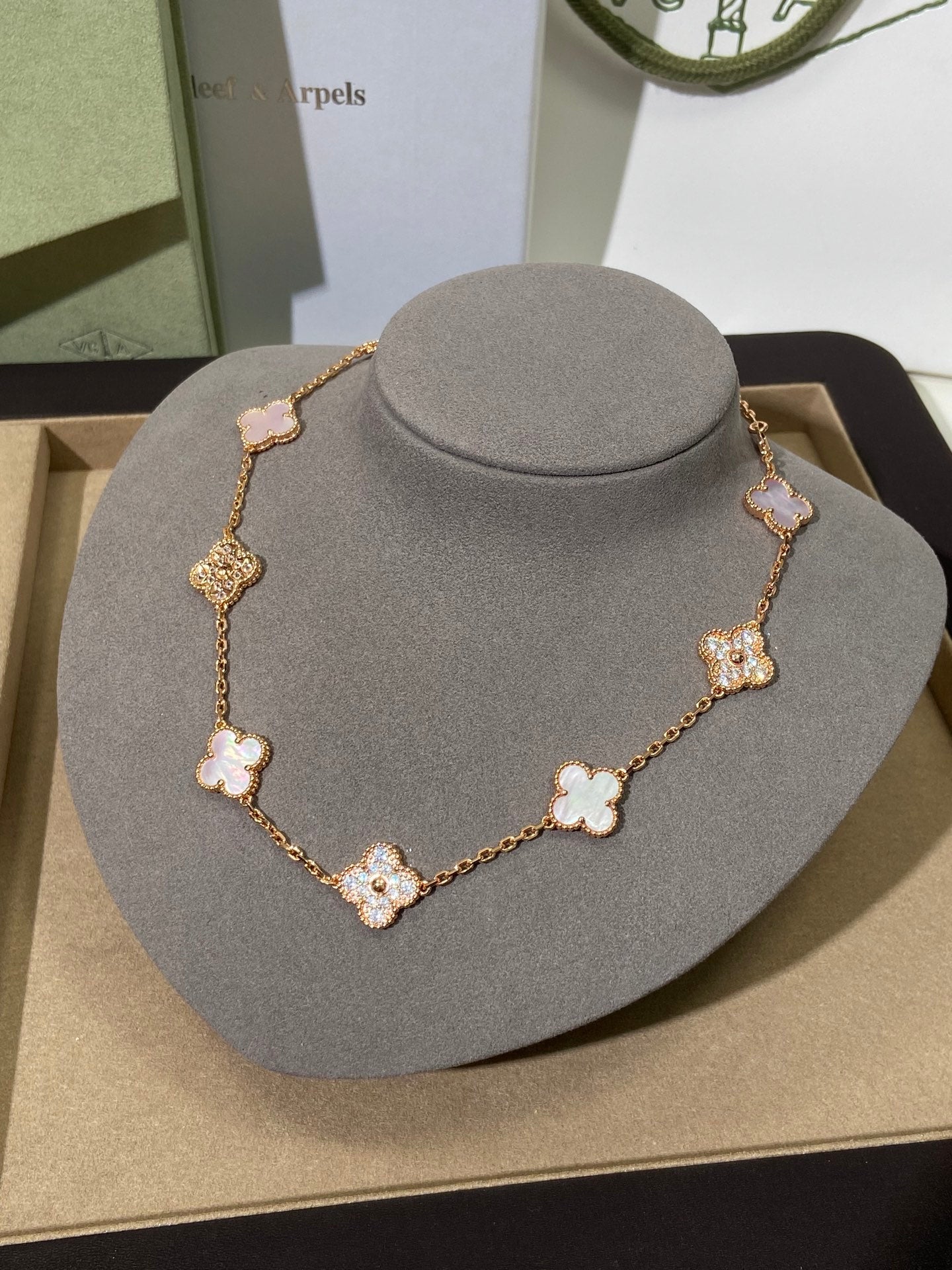 LuxluxHouse Best Quality Accessories Van Cleef & Arpels