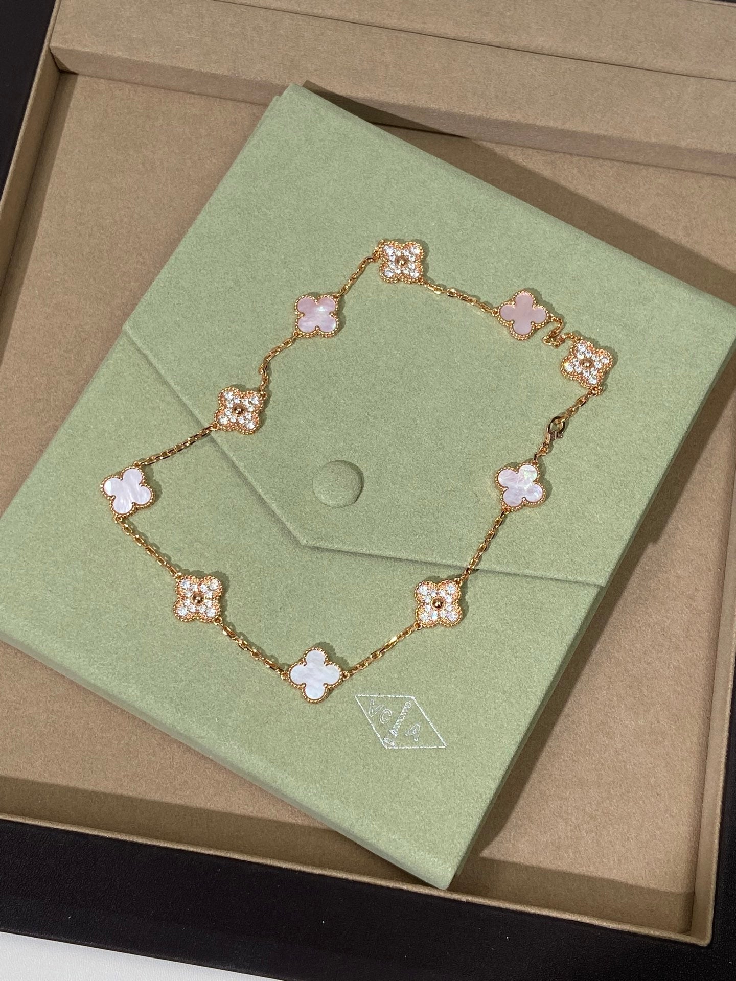 LuxluxHouse Best Quality Accessories Van Cleef & Arpels