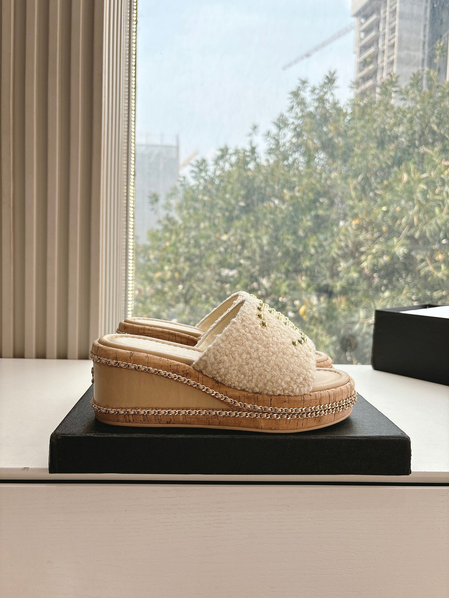 LuxluxHouse Best Quality Chanel Sandals