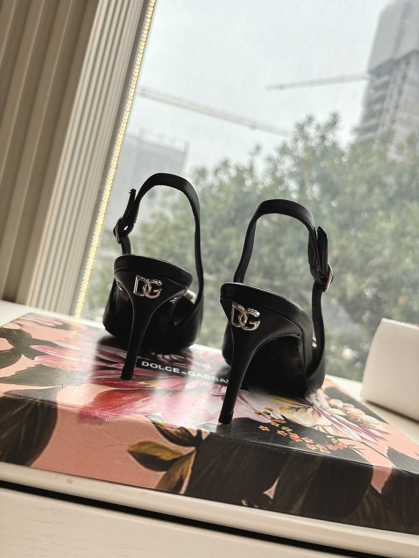 LuxluxHouse Best Quality Dolce & Gabbana Women Shoes