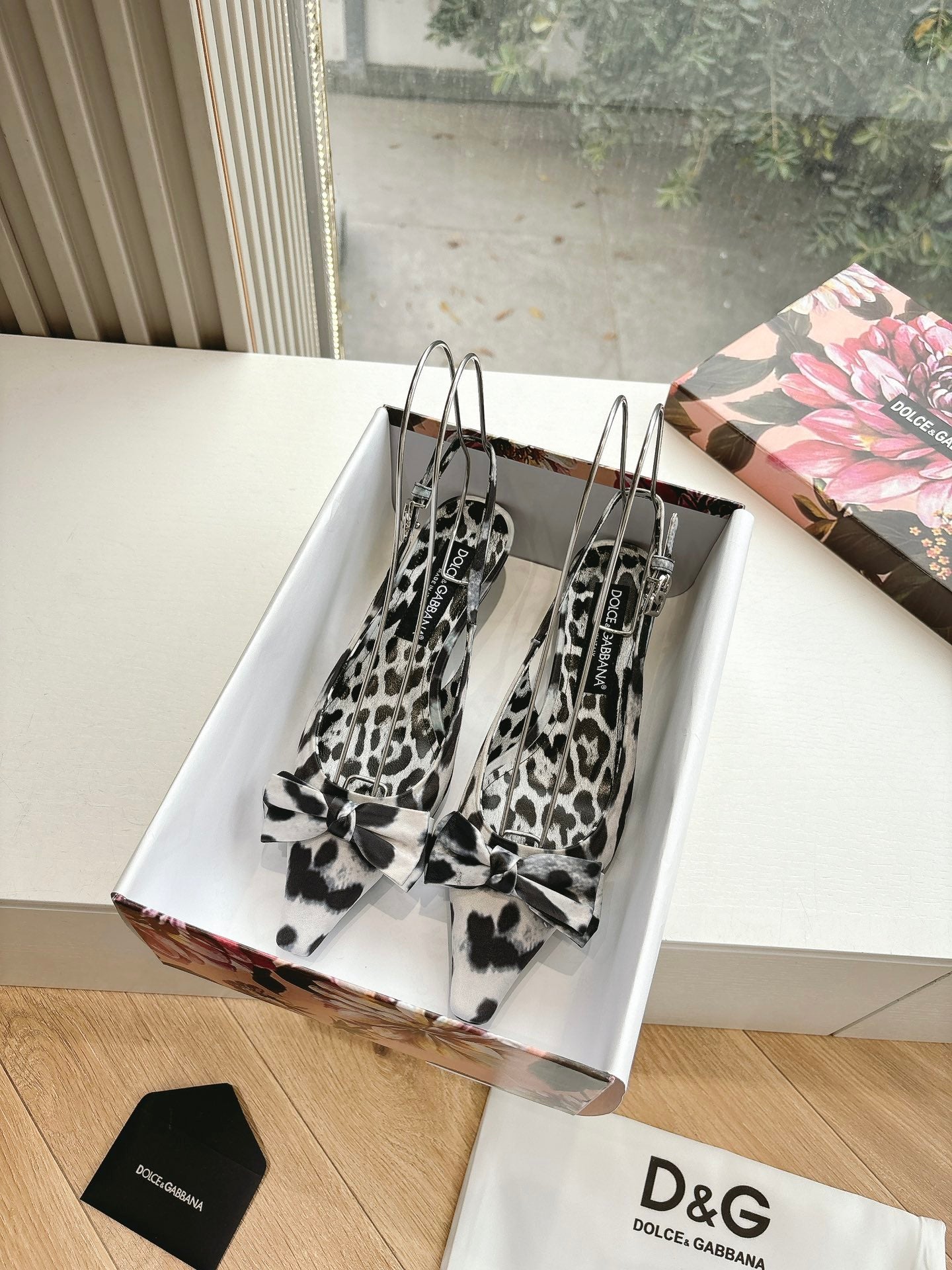 LuxluxHouse Best Quality Dolce & Gabbana Women Shoes