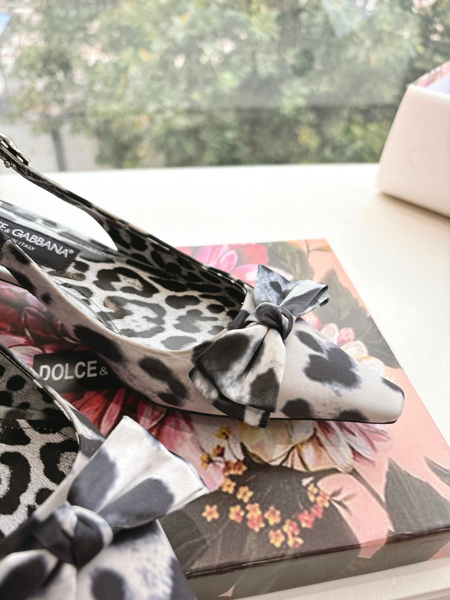 LuxluxHouse Best Quality Dolce & Gabbana Women Shoes