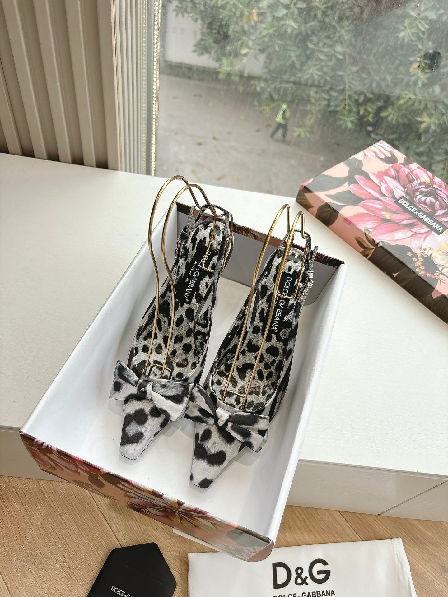 LuxluxHouse Best Quality Dolce & Gabbana Women Shoes