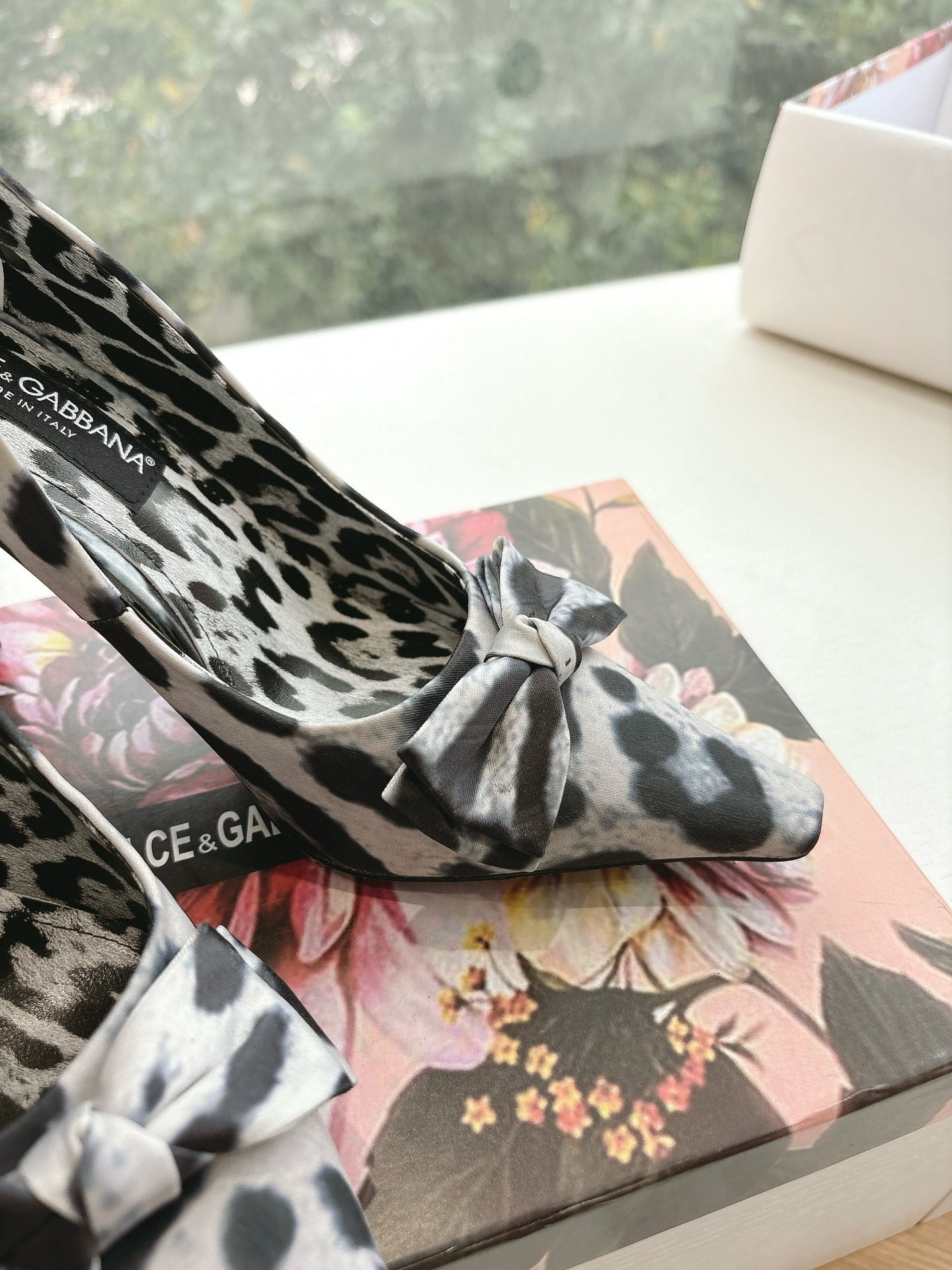 LuxluxHouse Best Quality Dolce & Gabbana Women Shoes