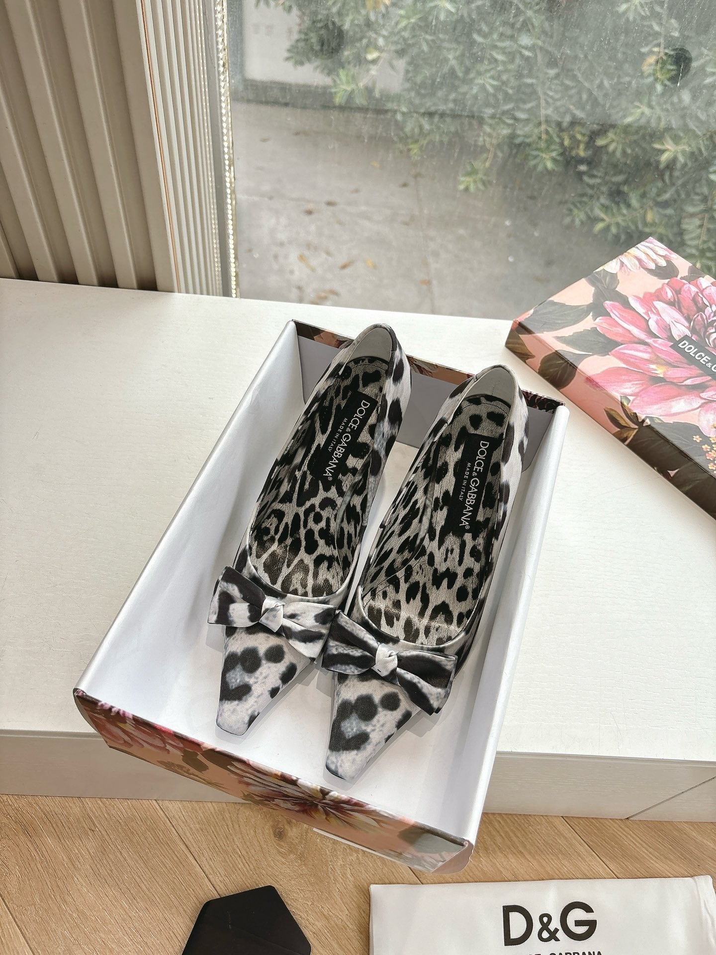 LuxluxHouse Best Quality Dolce & Gabbana Women Shoes