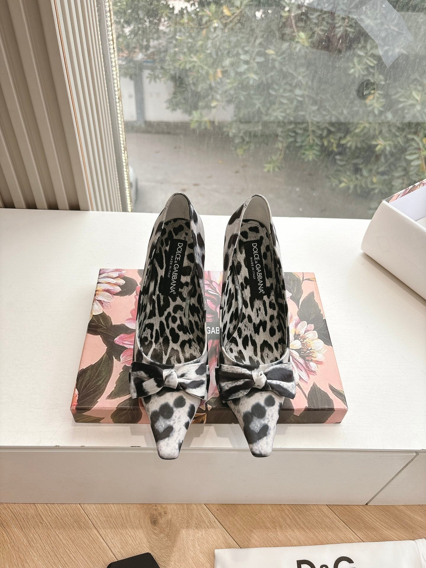 LuxluxHouse Best Quality Dolce & Gabbana Women Shoes