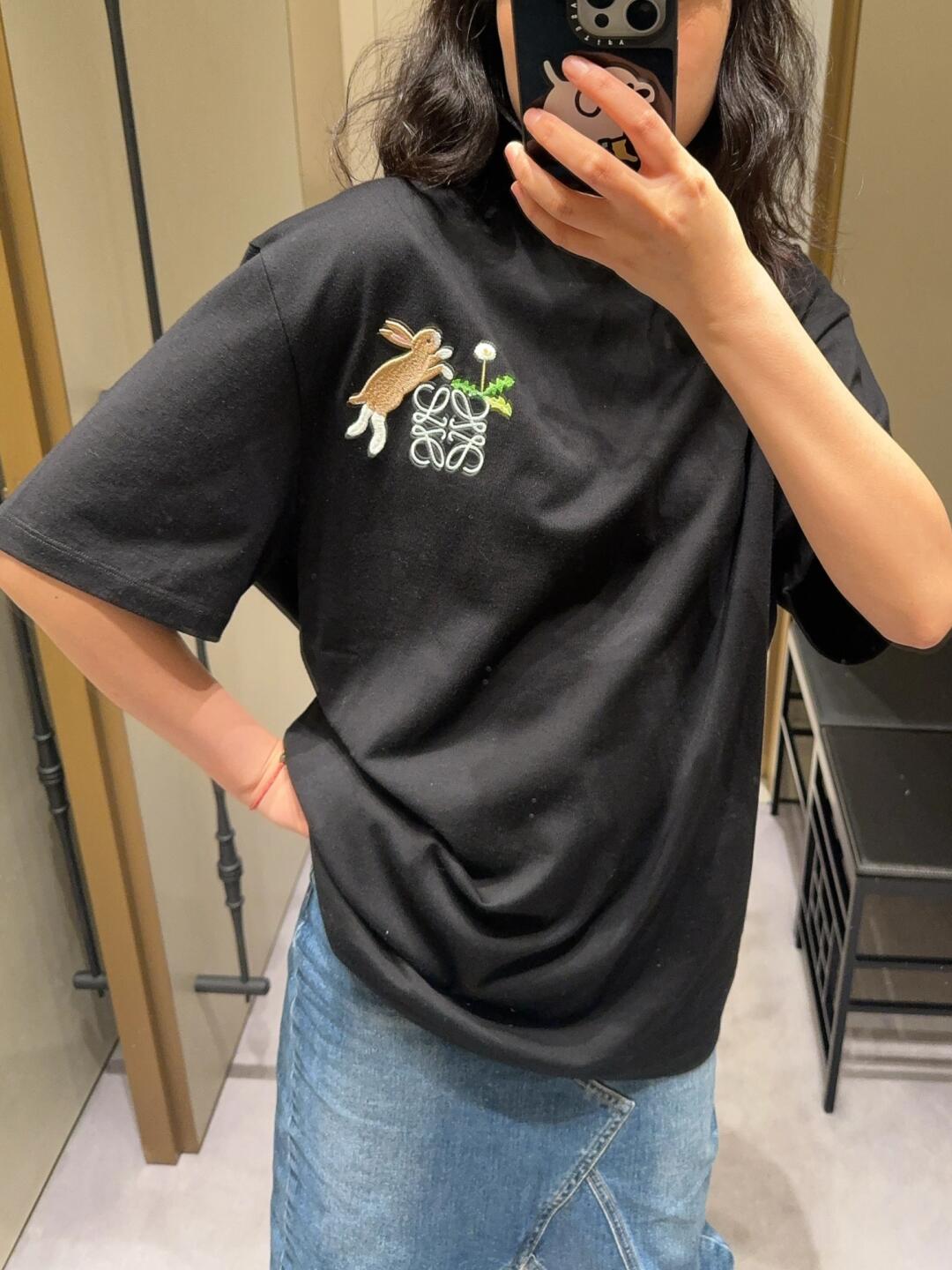 LuxluxHouse Best Quality Clothes T-shirt Loewe